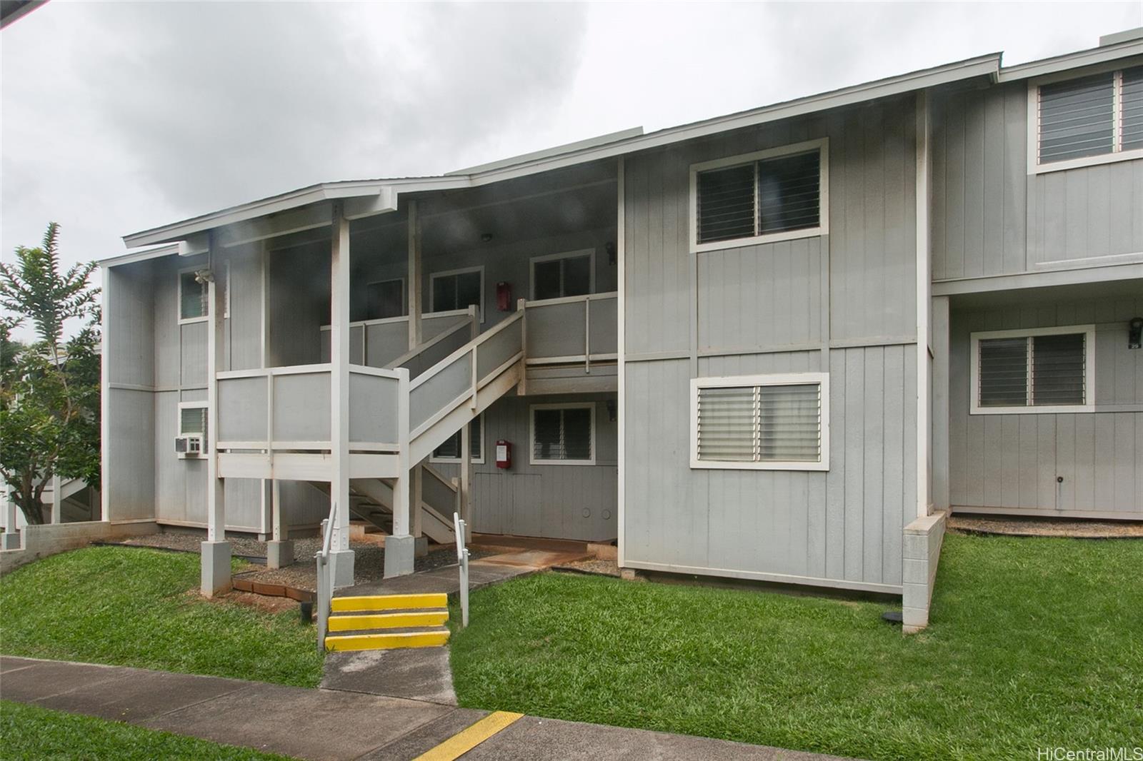 98-1451 Kamahao Street townhouse # 434, Pearl City, Hawaii - photo 3 of 17