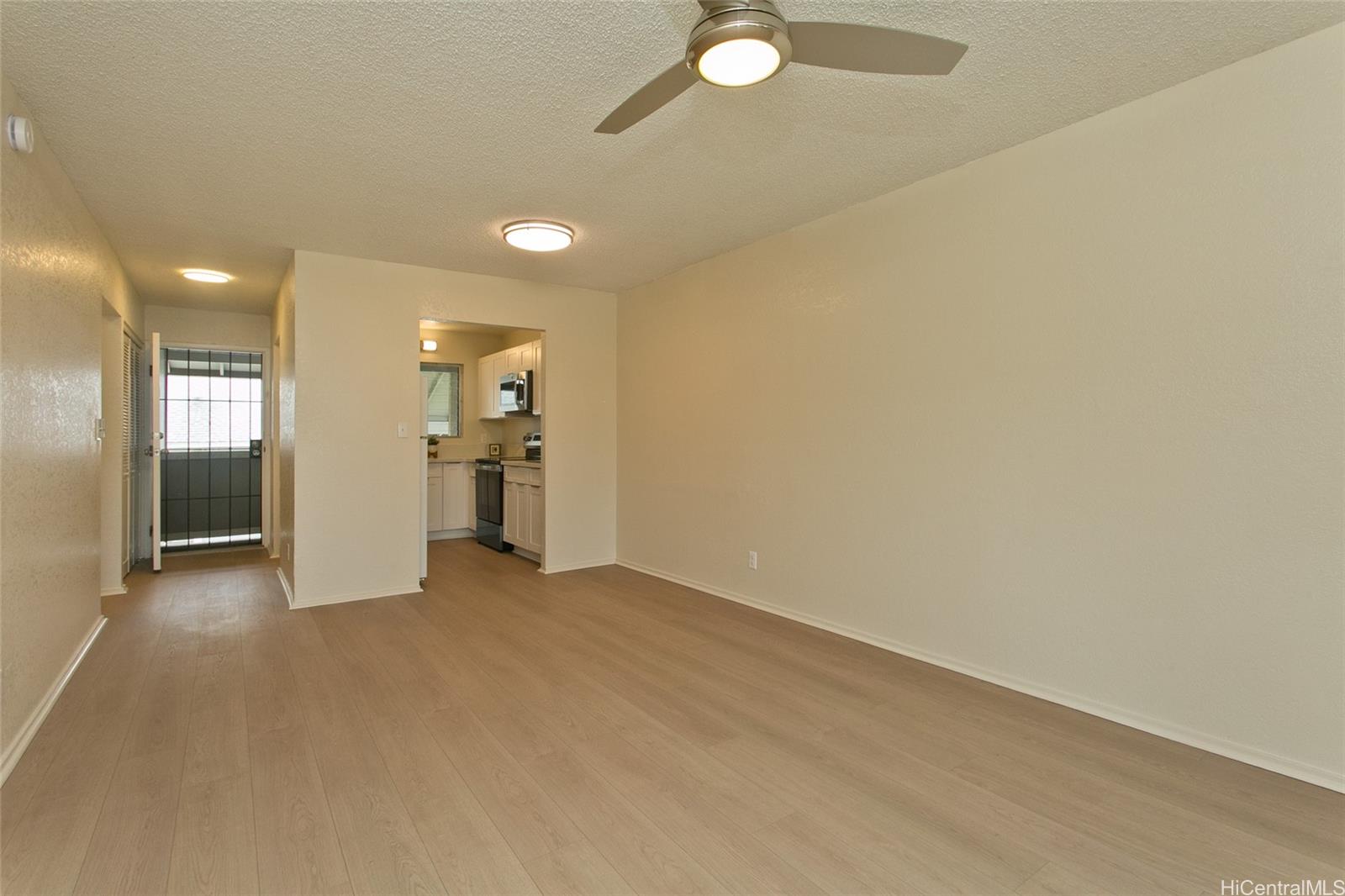 98-1451 Kamahao Street townhouse # 434, Pearl City, Hawaii - photo 7 of 17