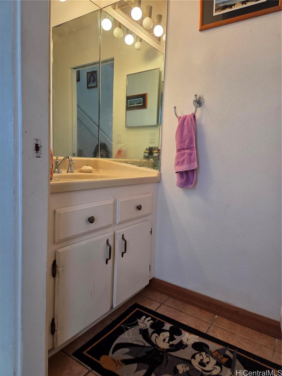 Newtown townhouse # A150, Aiea, Hawaii - photo 12 of 15