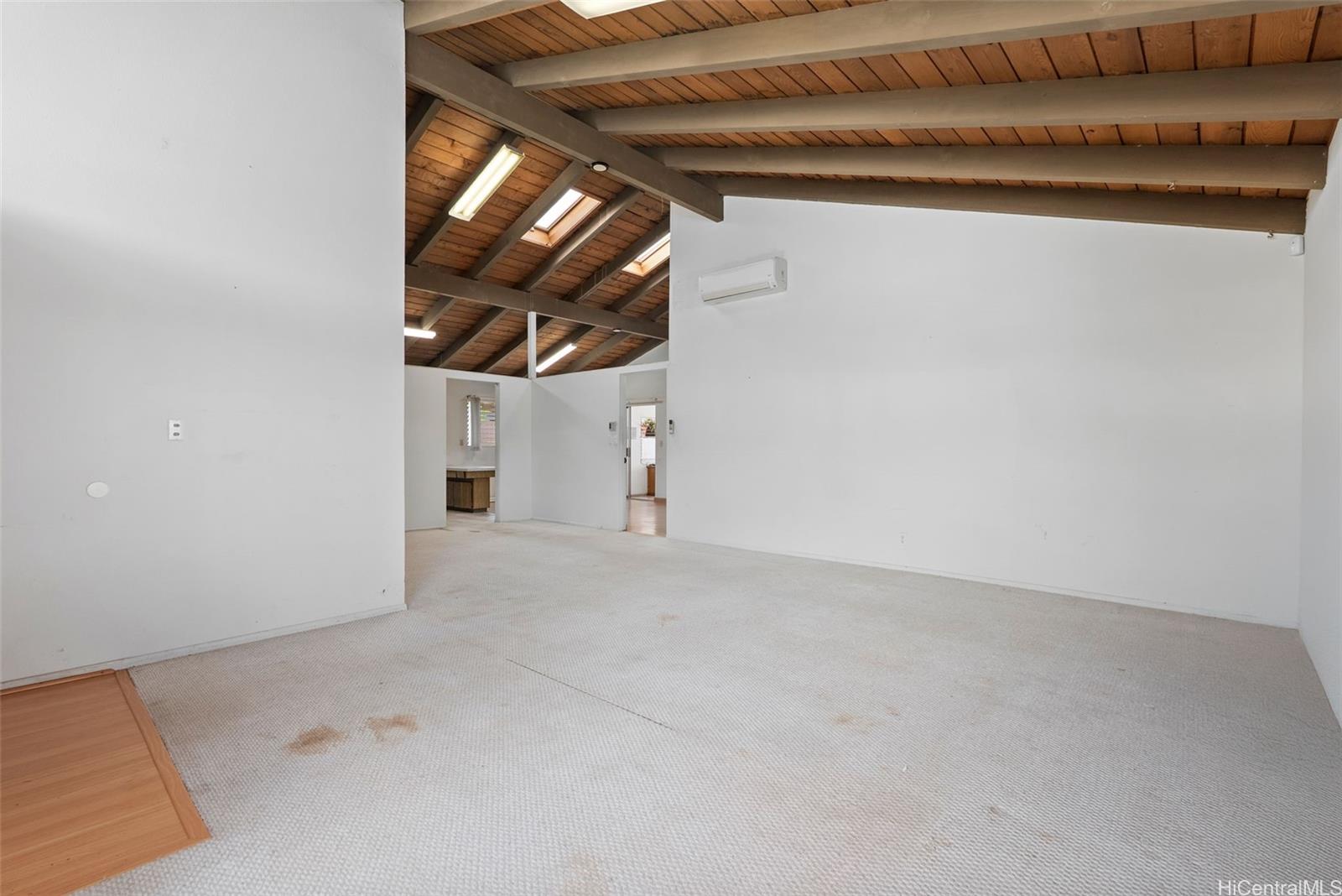 98-1605  Piki Street Newtown, PearlCity home - photo 2 of 25