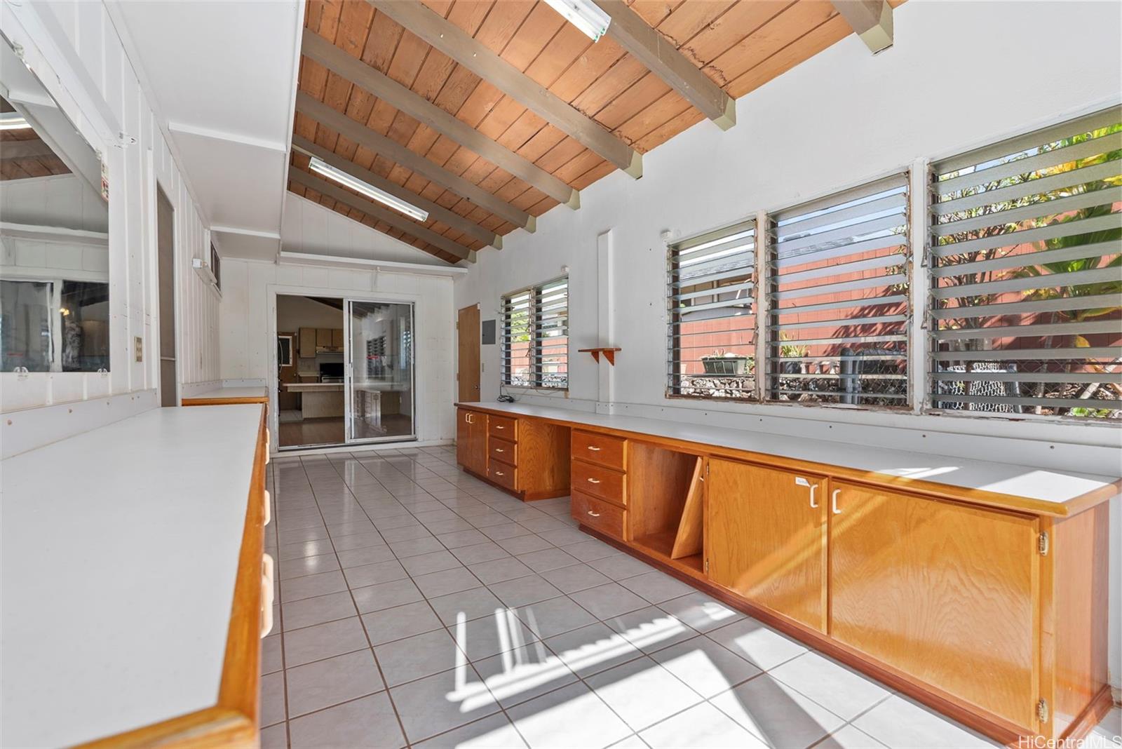 98-1605  Piki Street Newtown, PearlCity home - photo 9 of 25