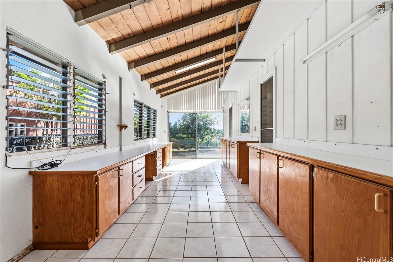 98-1605  Piki Street Newtown, PearlCity home - photo 10 of 25