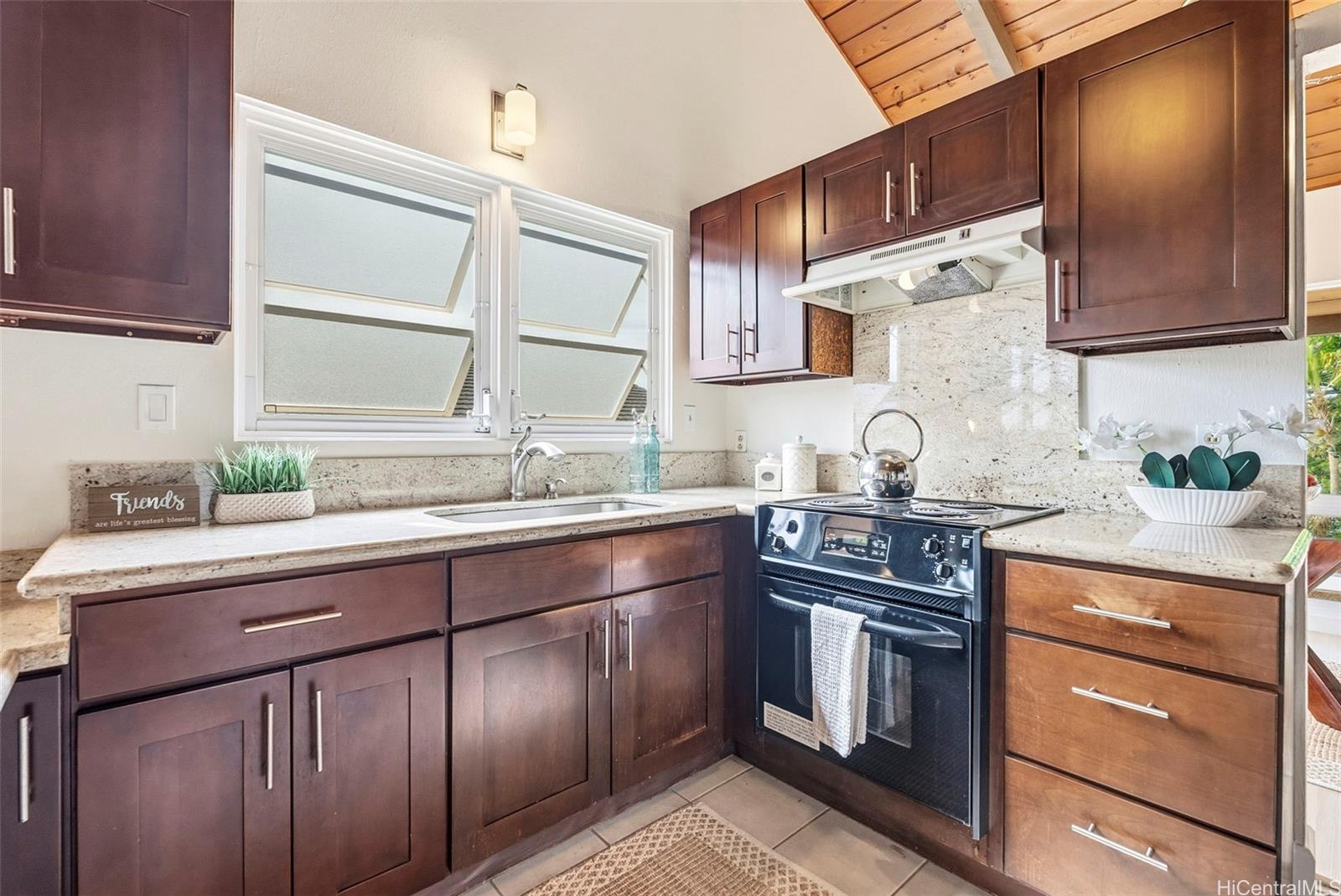 98-1646  Kiawe Street Newtown, PearlCity home - photo 18 of 23