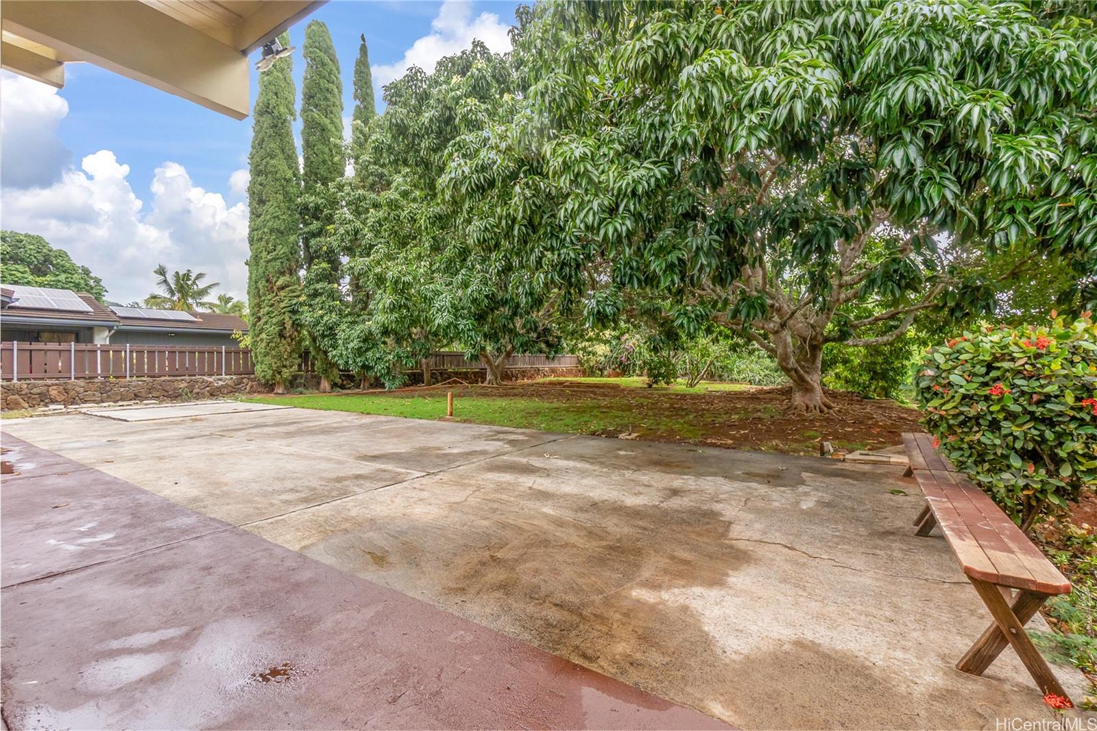 98-1655  Piki Street Newtown, PearlCity home - photo 9 of 25