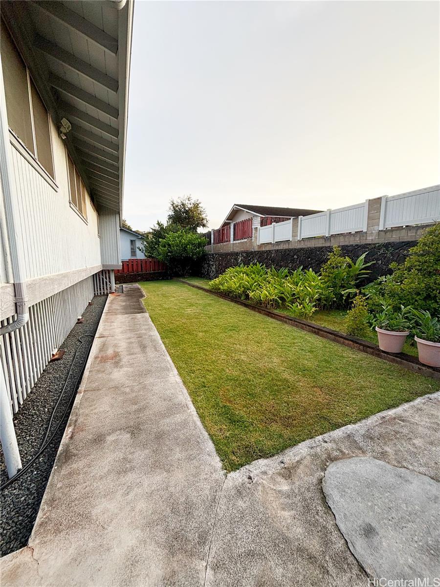 98-1665  Apala Loop Newtown, PearlCity home - photo 17 of 22