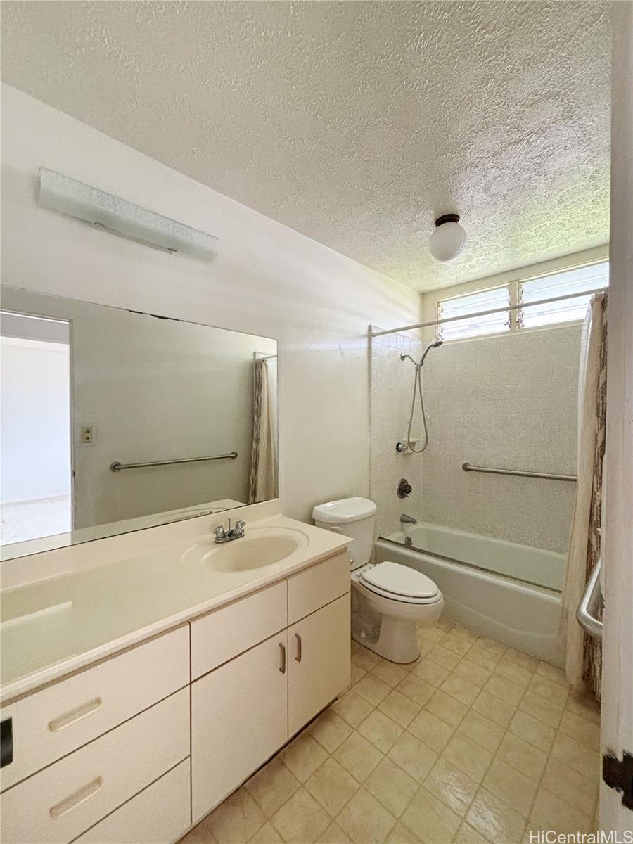 98-1665  Apala Loop Newtown, PearlCity home - photo 9 of 22