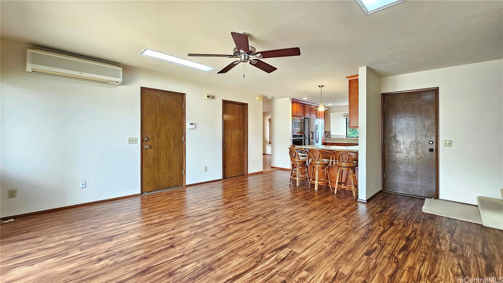 98-167  Aiea Kai Way Aiea Area, PearlCity home - photo 4 of 25