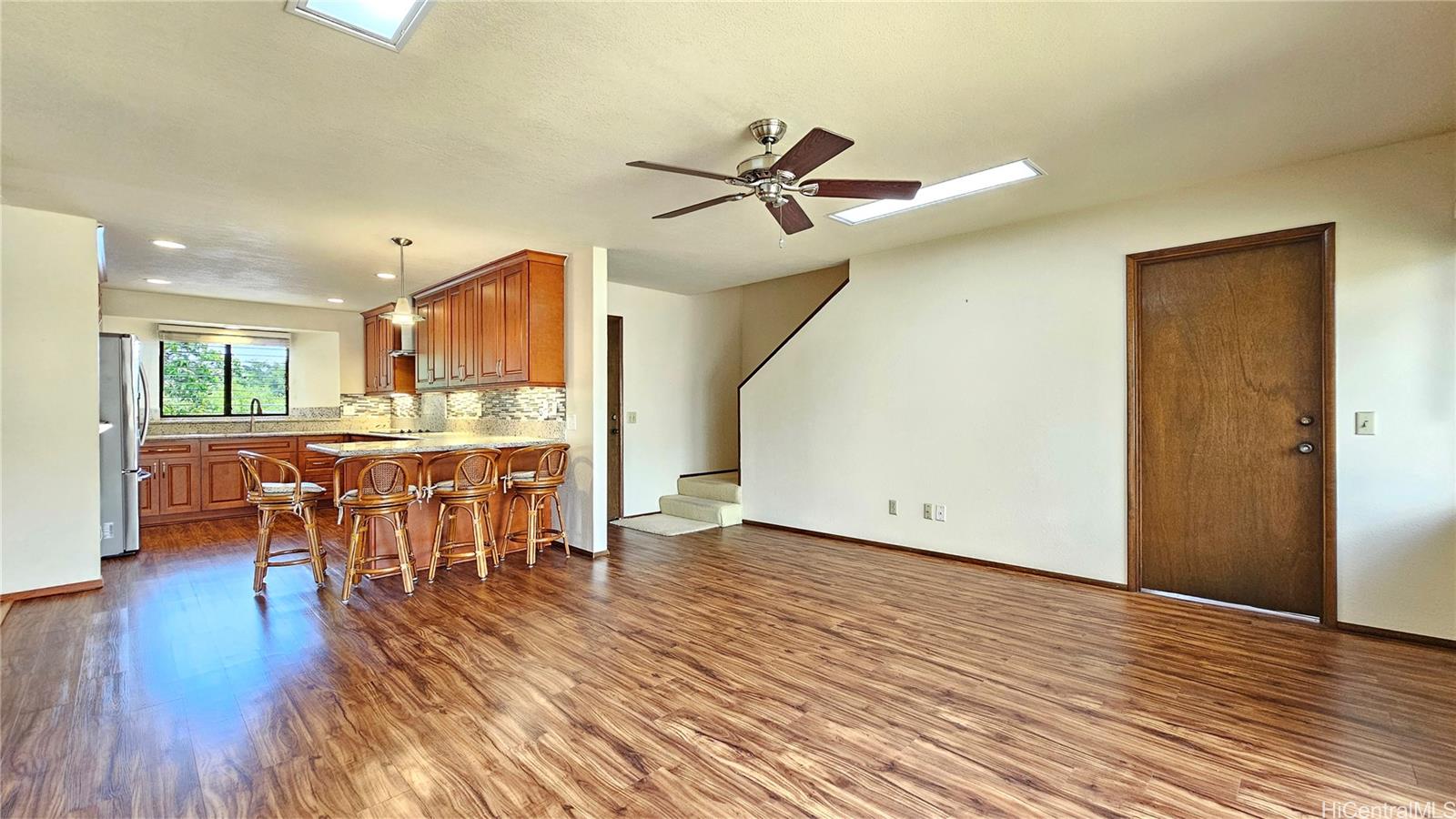 98-167  Aiea Kai Way Aiea Area, PearlCity home - photo 5 of 25