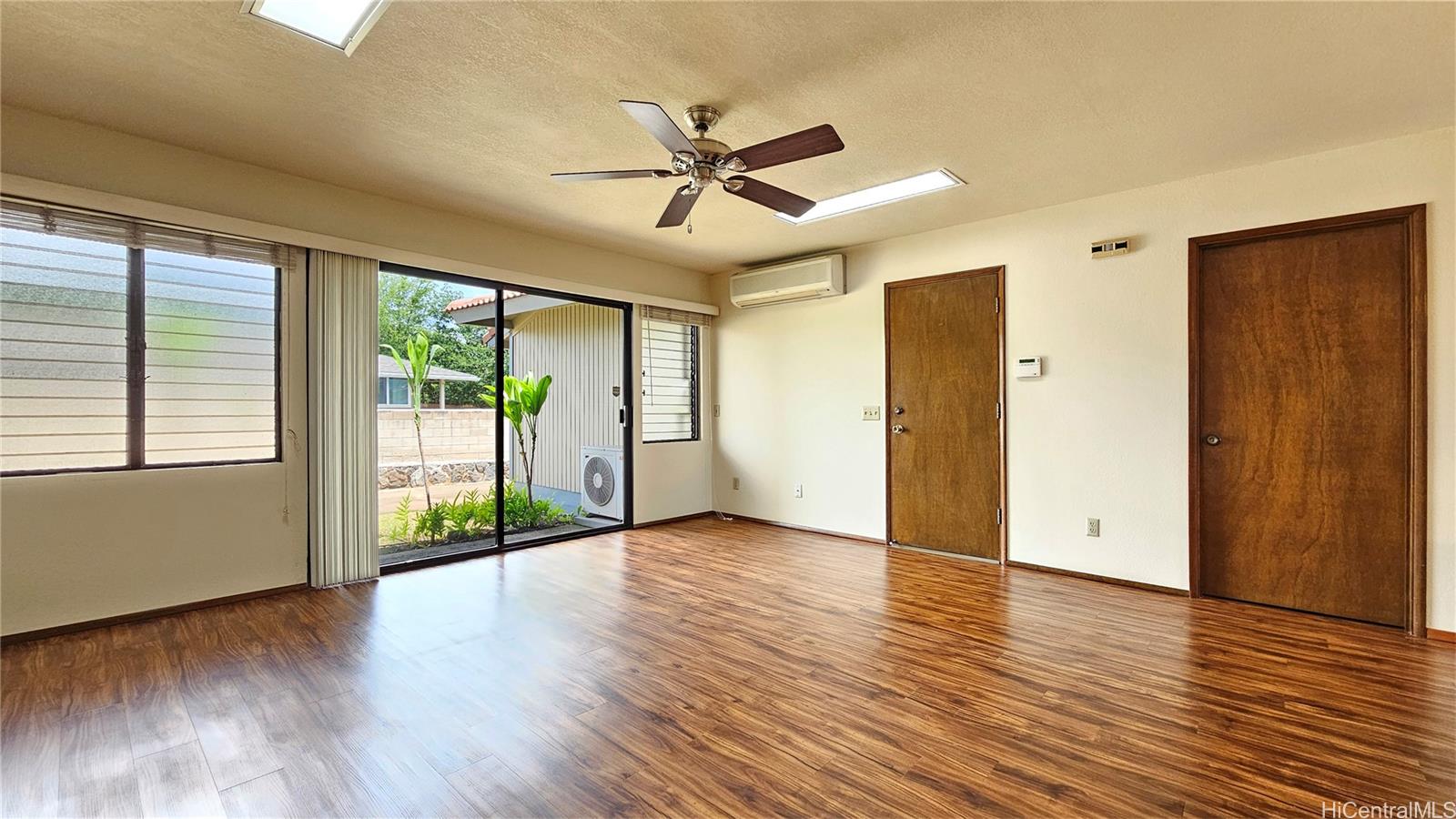 98-167  Aiea Kai Way Aiea Area, PearlCity home - photo 6 of 25