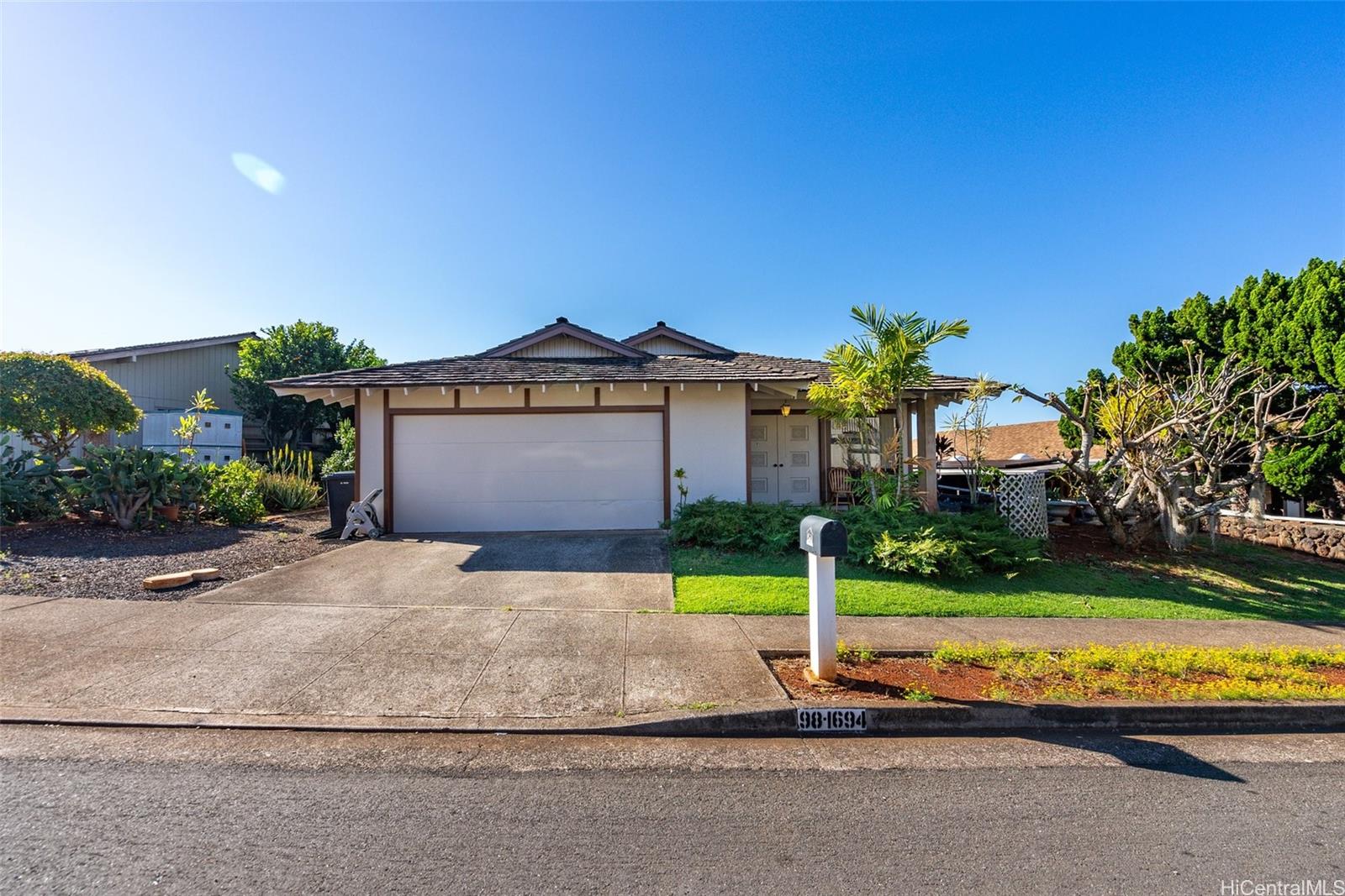 981694 Apala Loop , Aiea, Hi 96701 Newtown