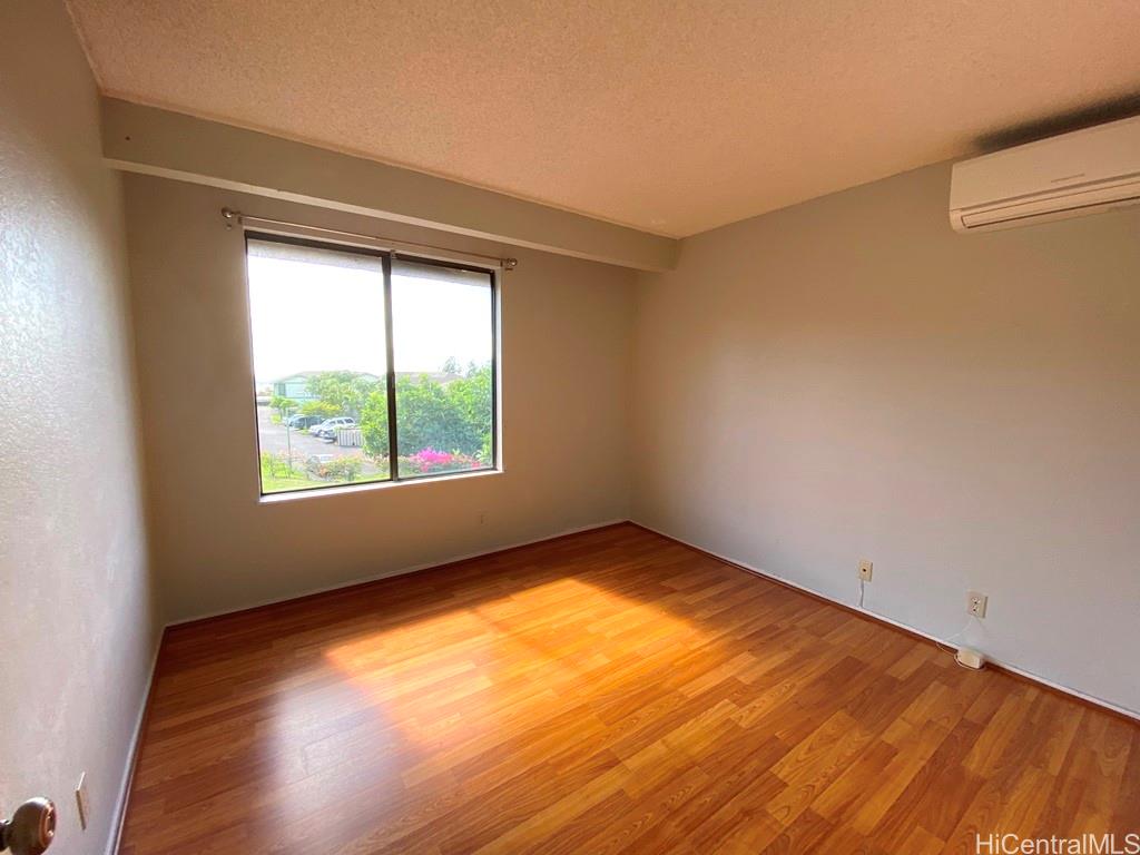 98-1716 Kaahumanu St Pearl City - Rental - photo 14 of 24