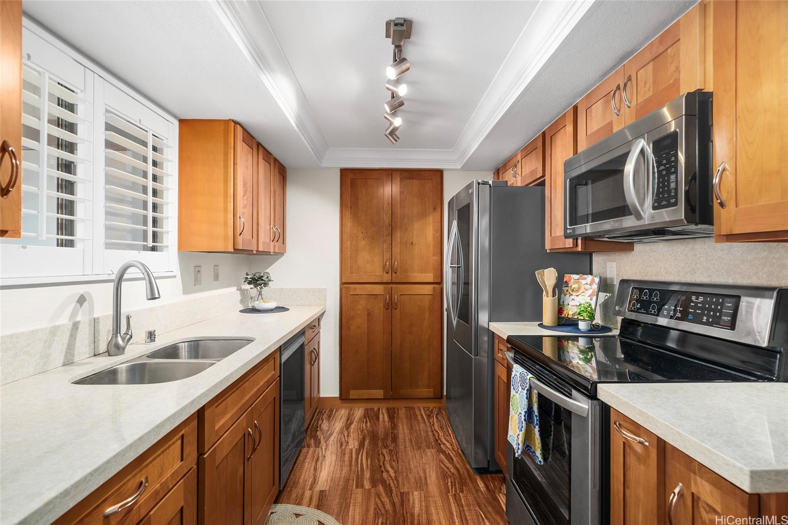 98-1739 Kaahumanu Street townhouse # 35C, Aiea, Hawaii - photo 10 of 25