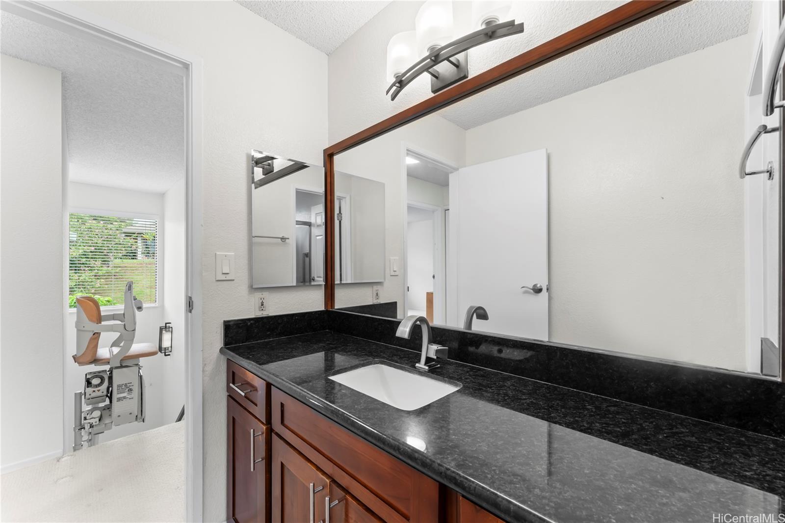 98-1747 Kaahumanu Street townhouse # 39B, Aiea, Hawaii - photo 16 of 24