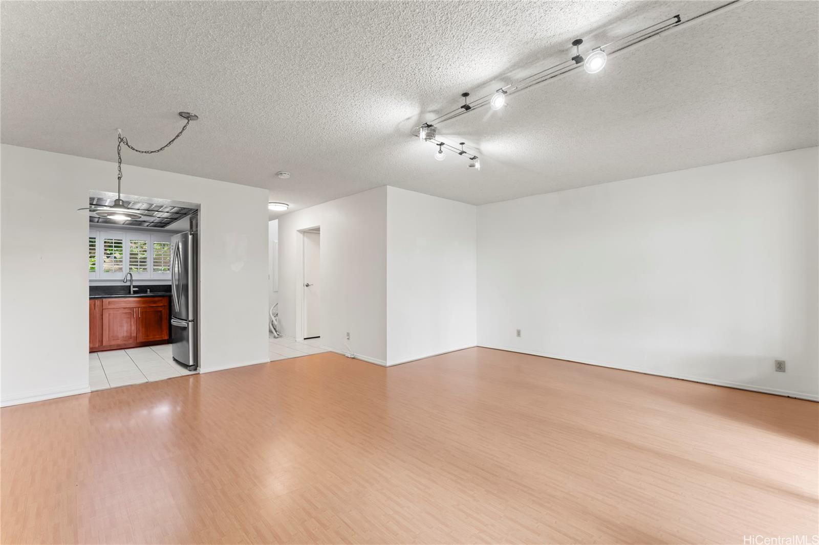 98-1747 Kaahumanu Street townhouse # 39B, Aiea, Hawaii - photo 4 of 24