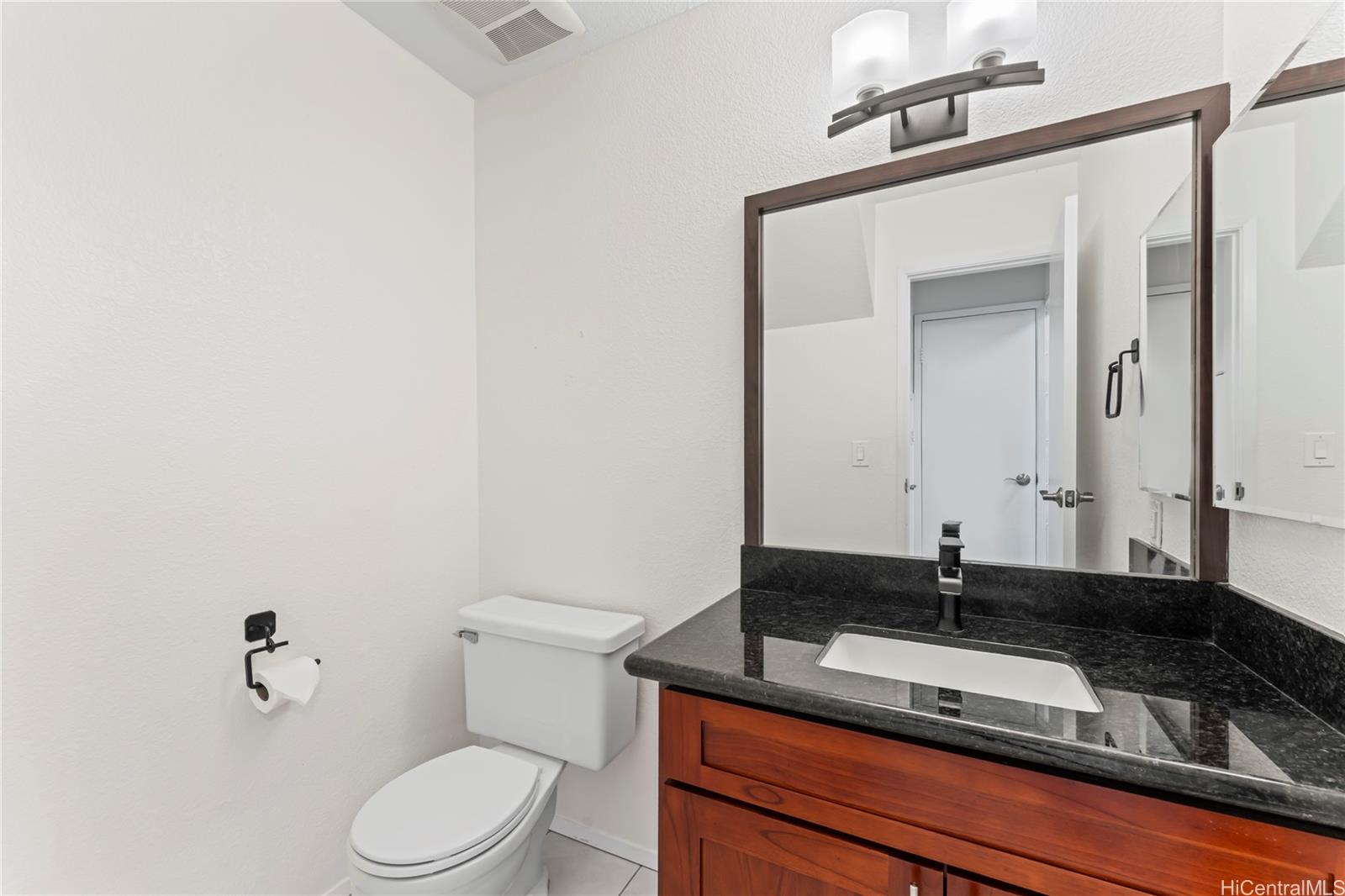 98-1747 Kaahumanu Street townhouse # 39B, Aiea, Hawaii - photo 9 of 24