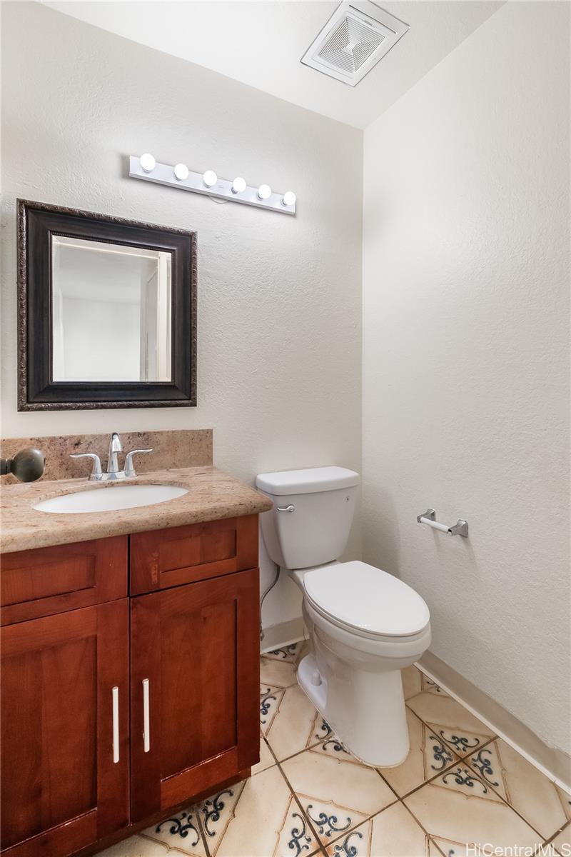 98-1758 Kaahumanu Street townhouse # 52C, Pearl City, Hawaii - photo 21 of 25