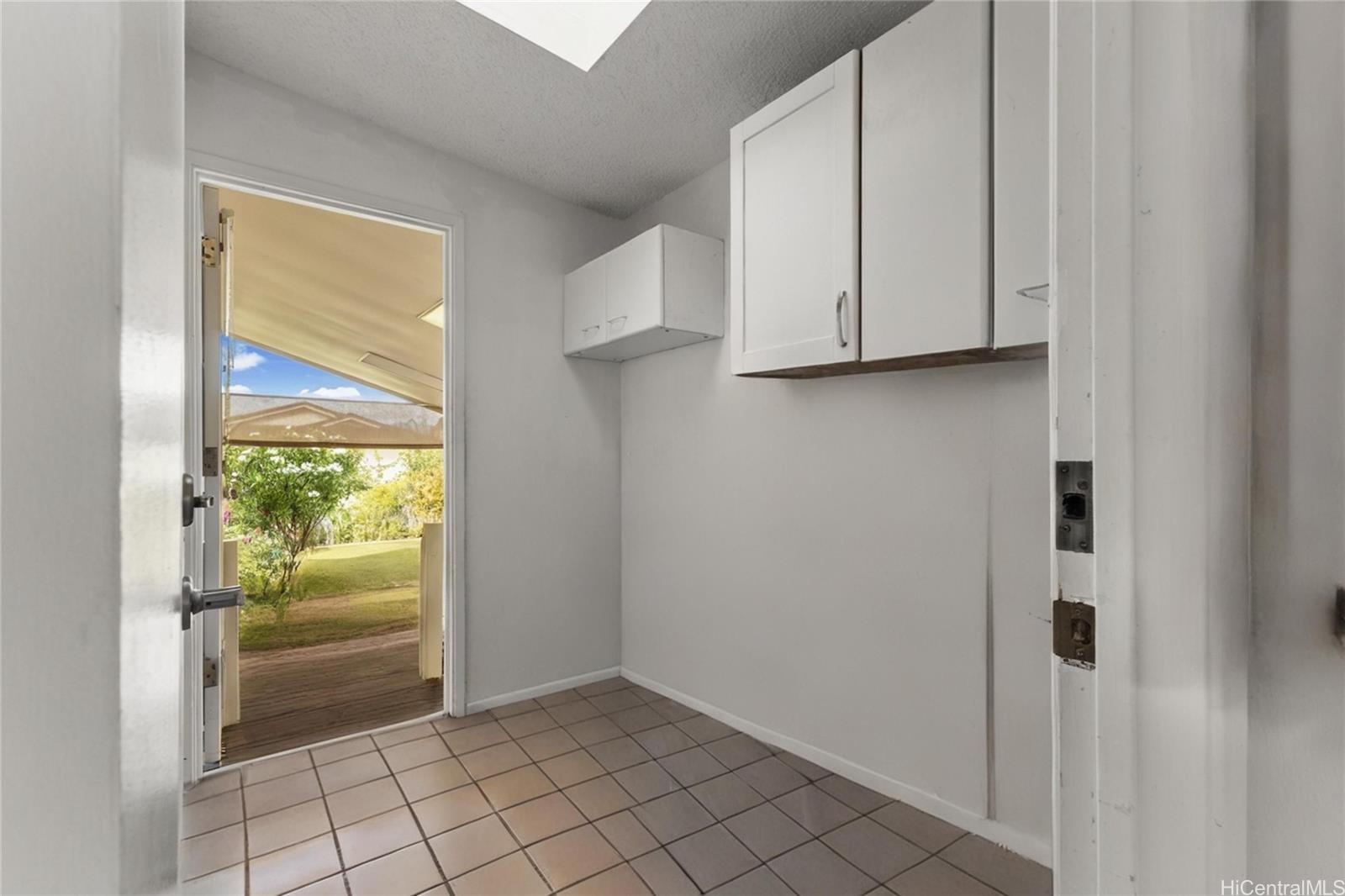 981772  Piku Way Newtown, PearlCity home - photo 14 of 25