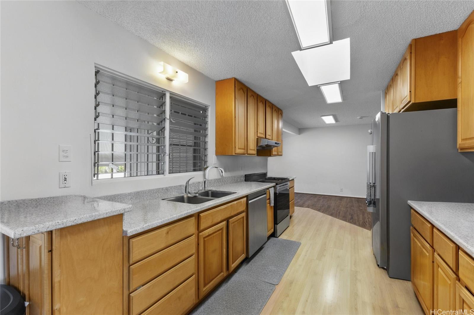 981772  Piku Way Newtown, PearlCity home - photo 3 of 25