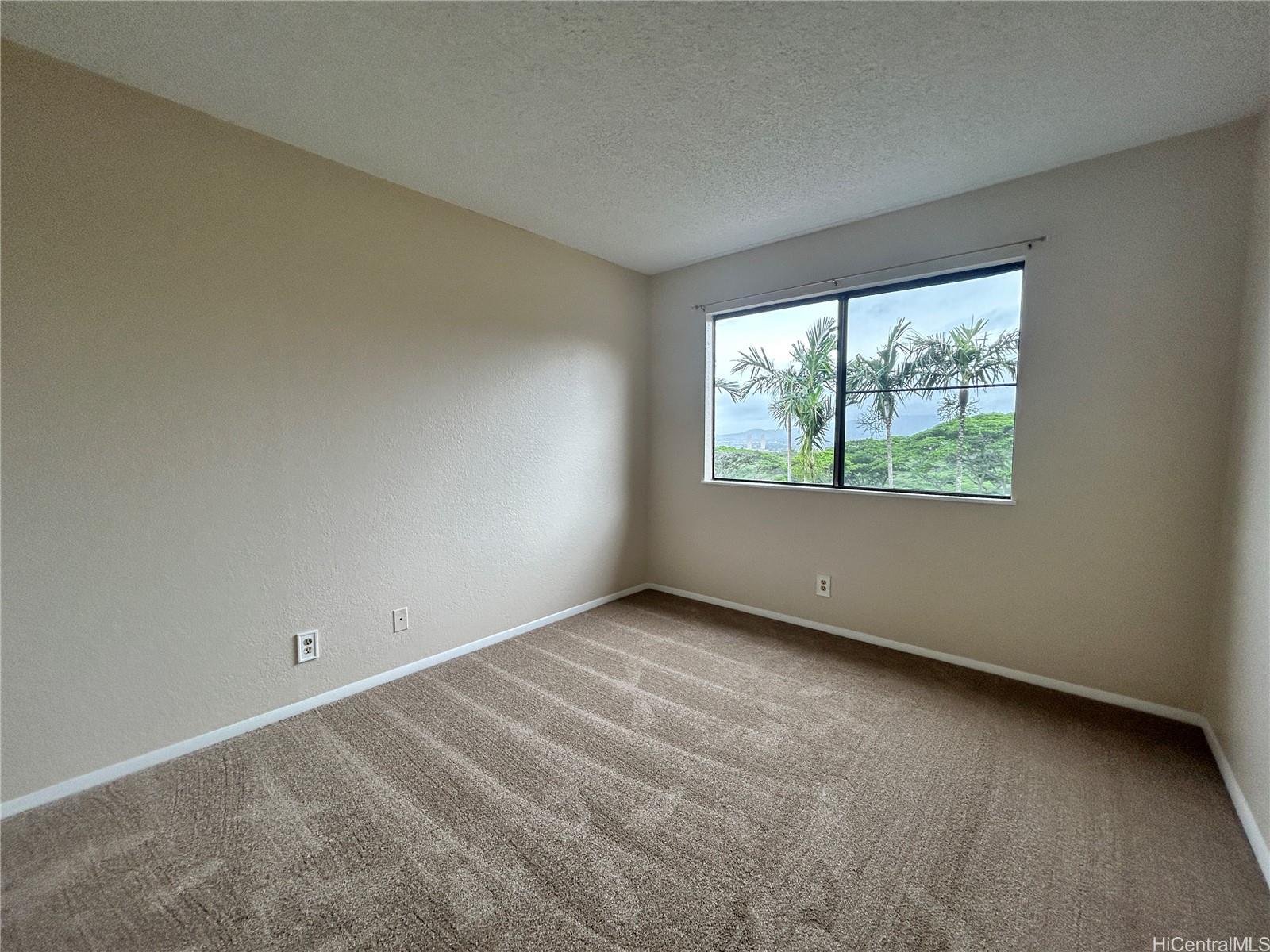 98-1784 Kaahumanu St Aiea - Rental - photo 13 of 20