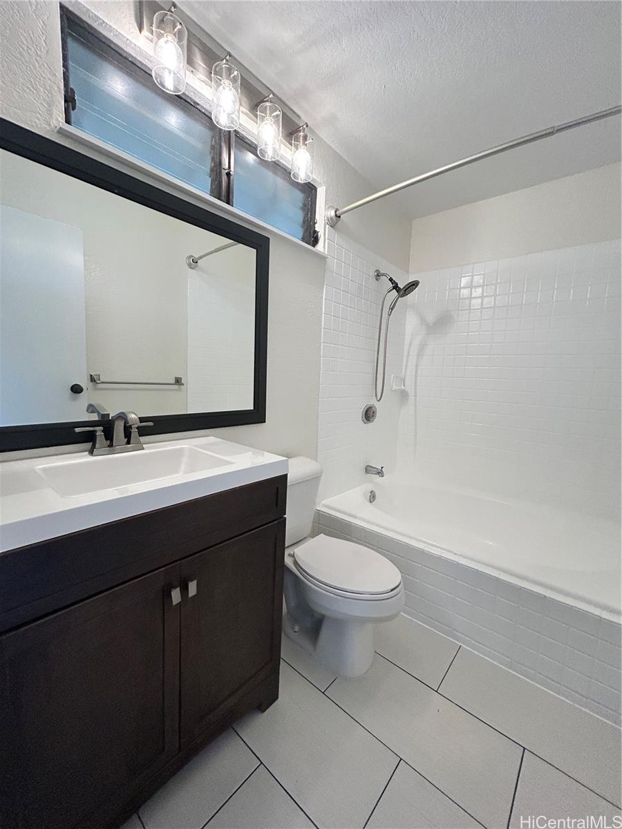 98-1784 Kaahumanu St Aiea - Rental - photo 15 of 20
