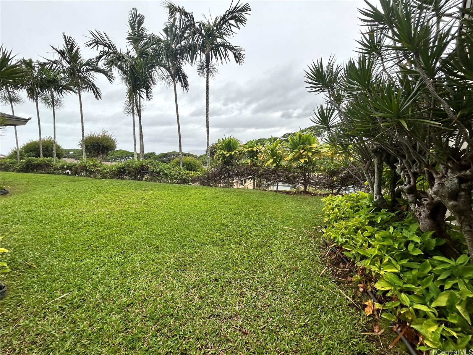 98-1784 Kaahumanu St Aiea - Rental - photo 19 of 20