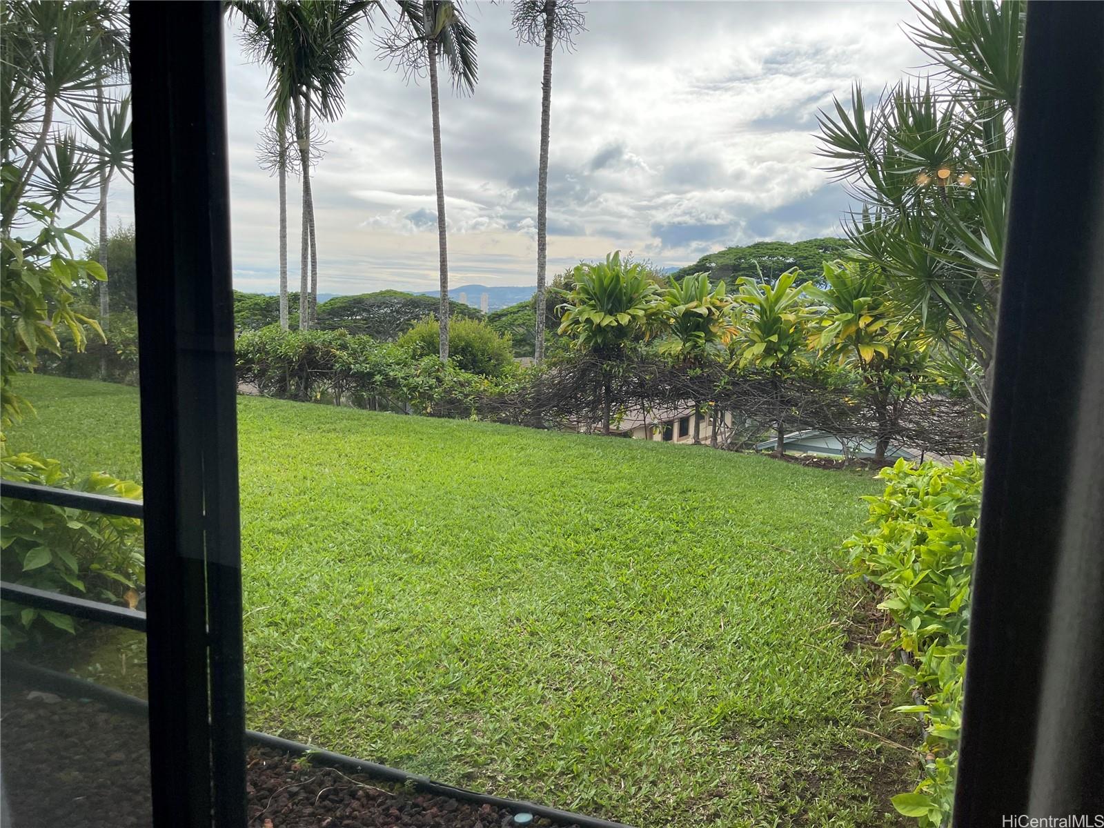 98-1784 Kaahumanu St Aiea - Rental - photo 20 of 20