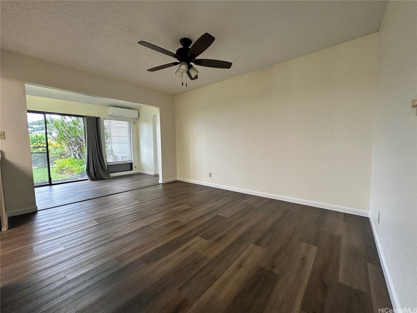 98-1784 Kaahumanu St Aiea - Rental - photo 5 of 20