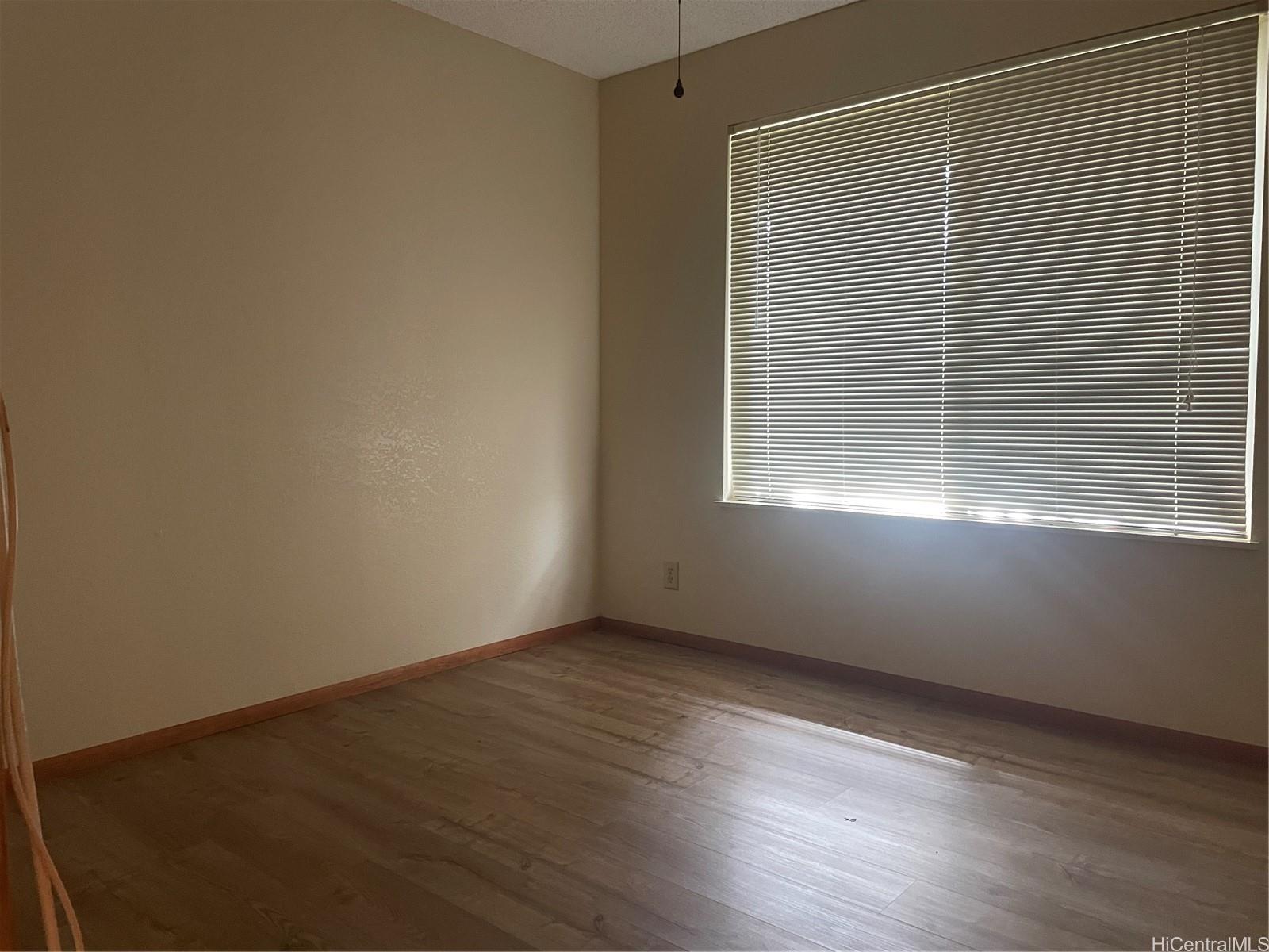 98-1805 Kaahumanu Street Aiea - Rental - photo 7 of 14