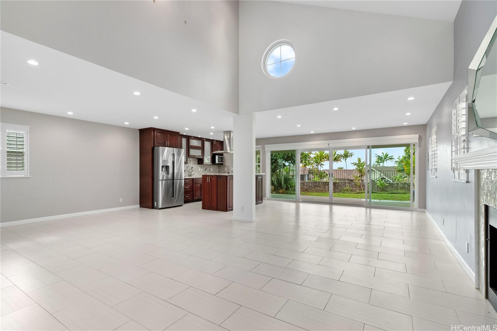 98-1810  Kaahumanu Street Wailuna, PearlCity home - photo 2 of 23