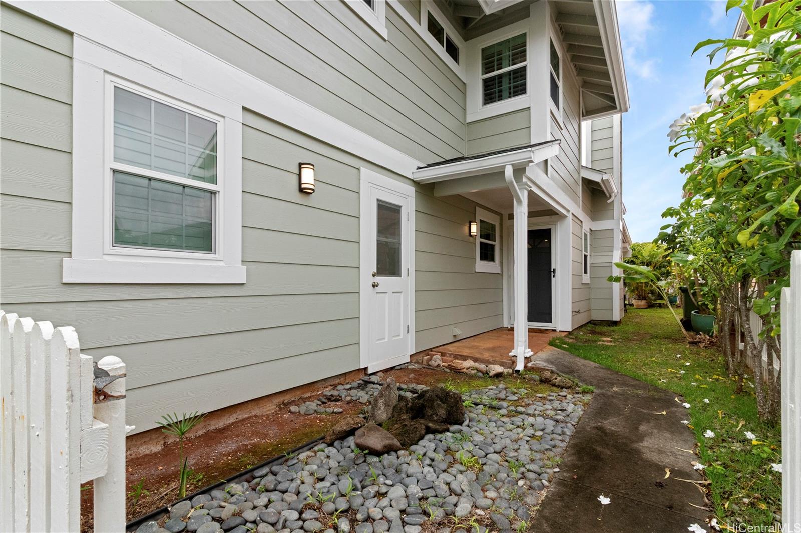 98-1810  Kaahumanu Street Wailuna, PearlCity home - photo 19 of 23