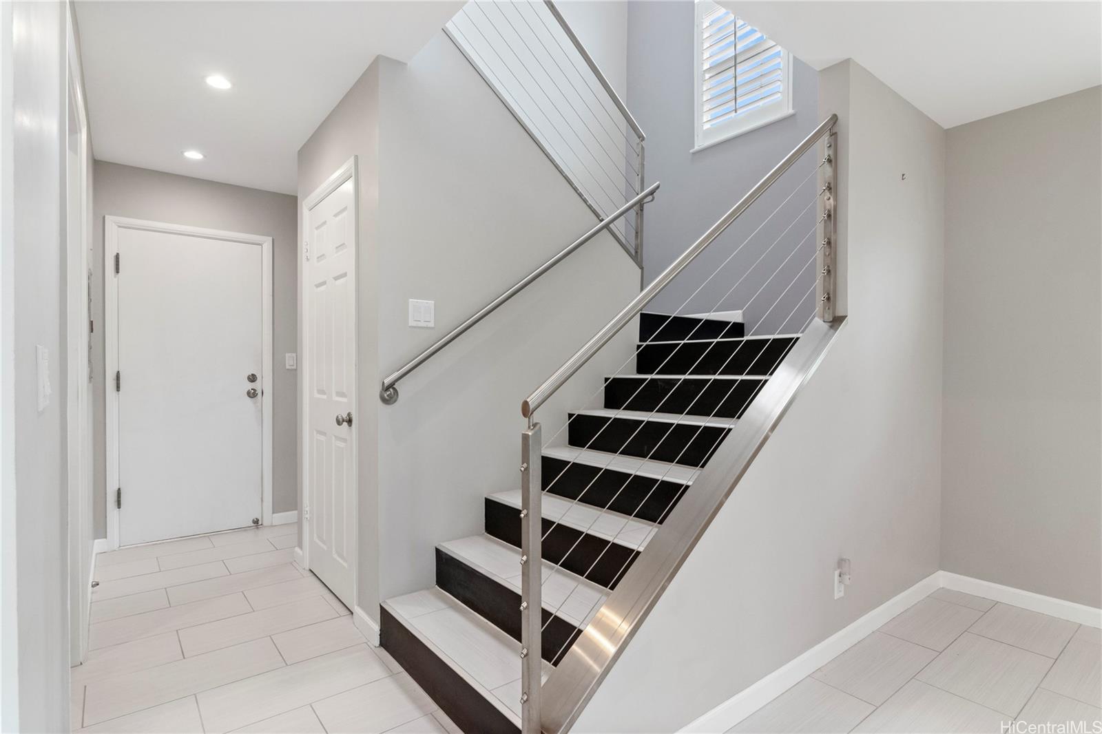 98-1810  Kaahumanu Street Wailuna, PearlCity home - photo 7 of 23