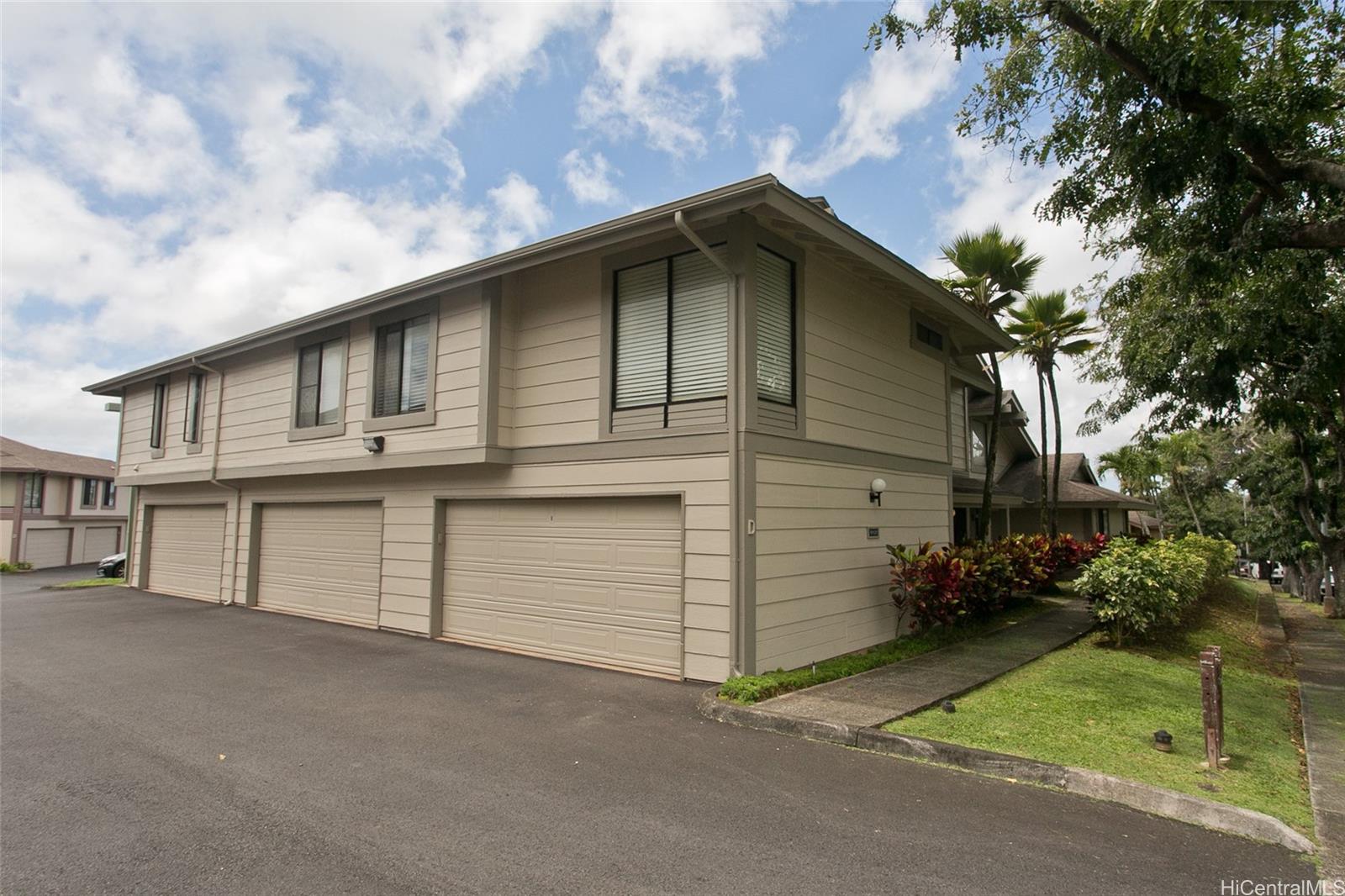 Wailuna AOAO townhouse # 78B, Aiea, Hawaii - photo 6 of 10