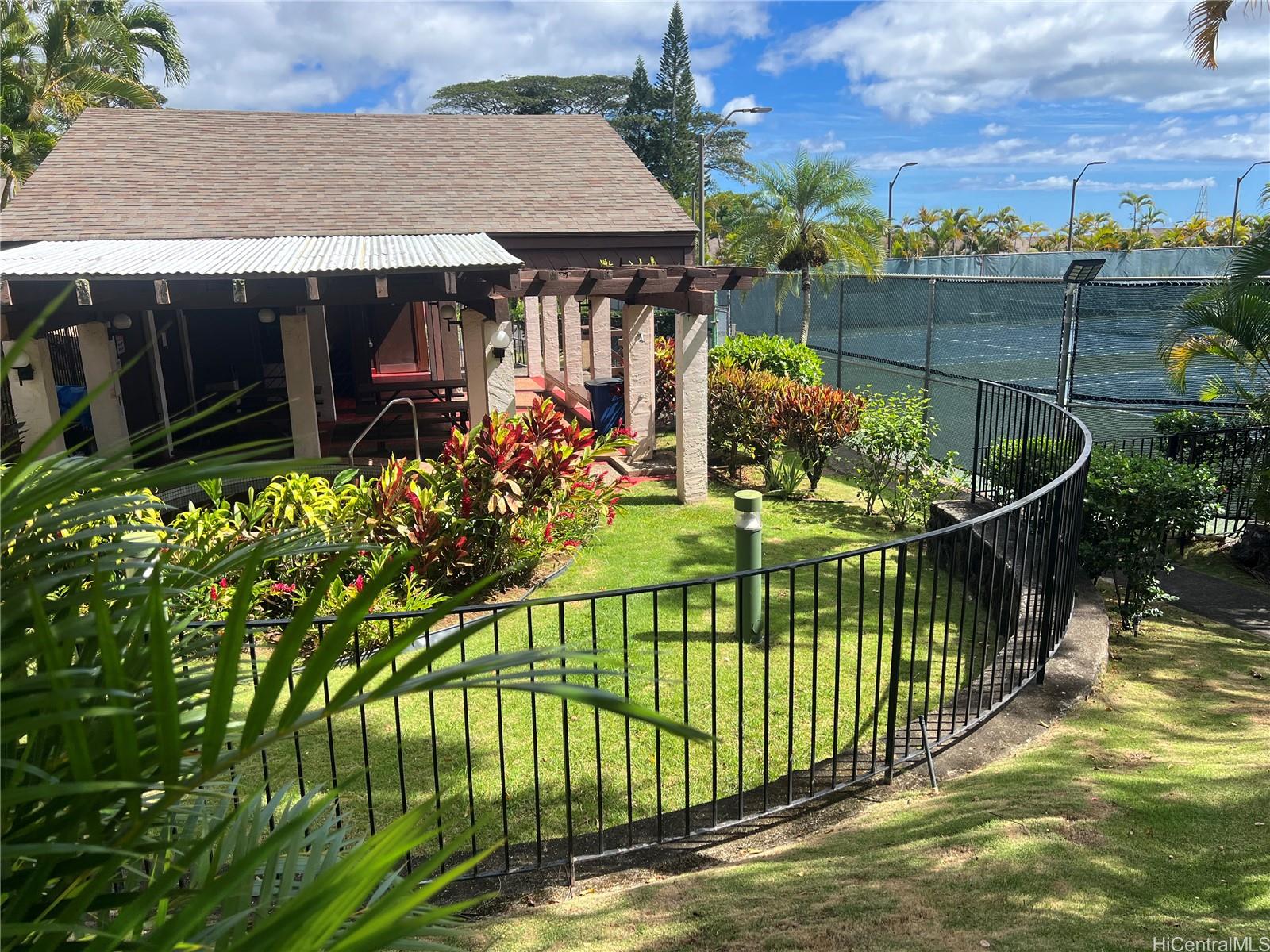 Wailuna AOAO townhouse # C, Aiea, Hawaii - photo 2 of 17