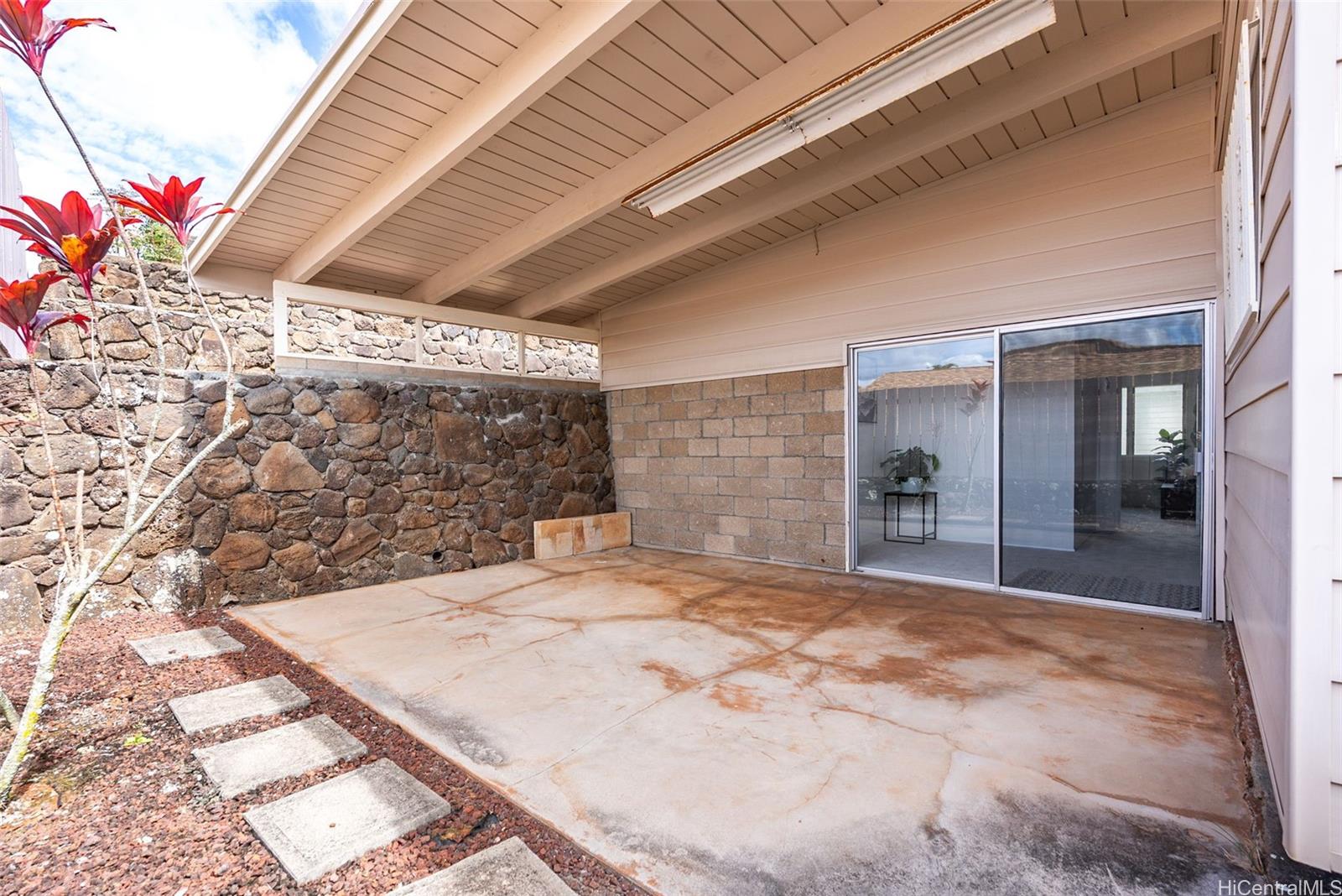 98-1848  Mikinolia Place Newtown, PearlCity home - photo 17 of 25