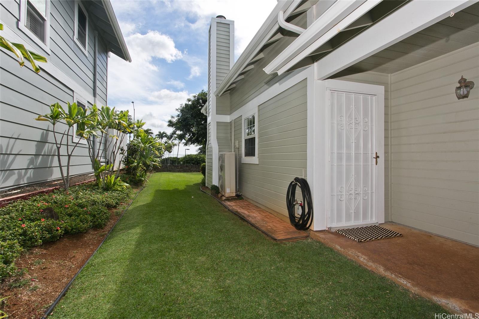 98-1850 F  Kaahumanu St Wailuna, PearlCity home - photo 2 of 21