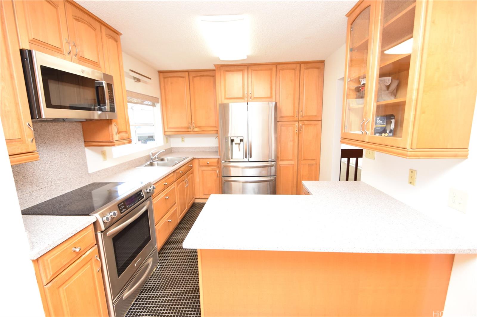 98-1946 Hapaki Street Aiea - Rental - photo 8 of 20