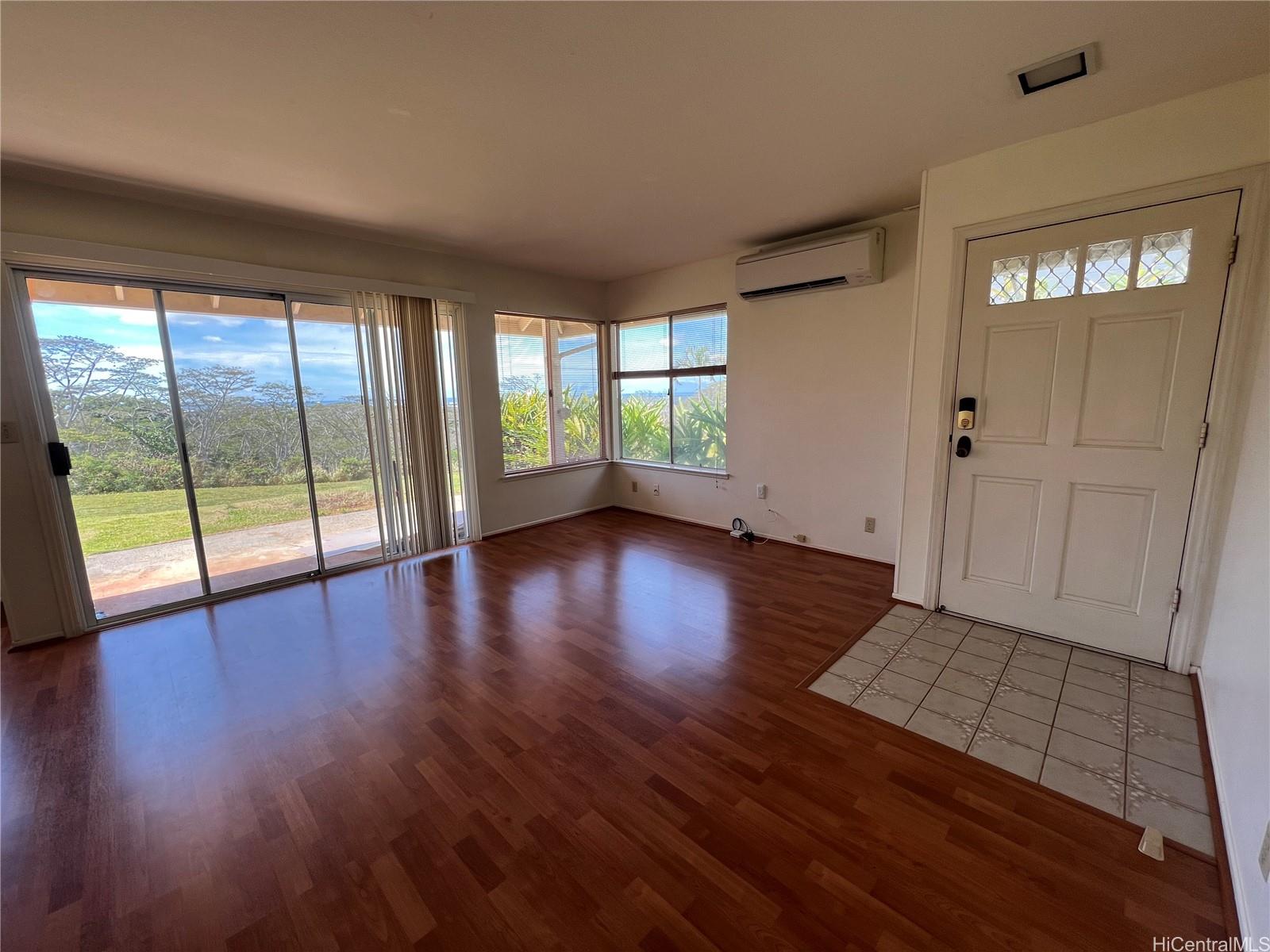 98-1961 Kaahumanu St Aiea - Rental - photo 2 of 16