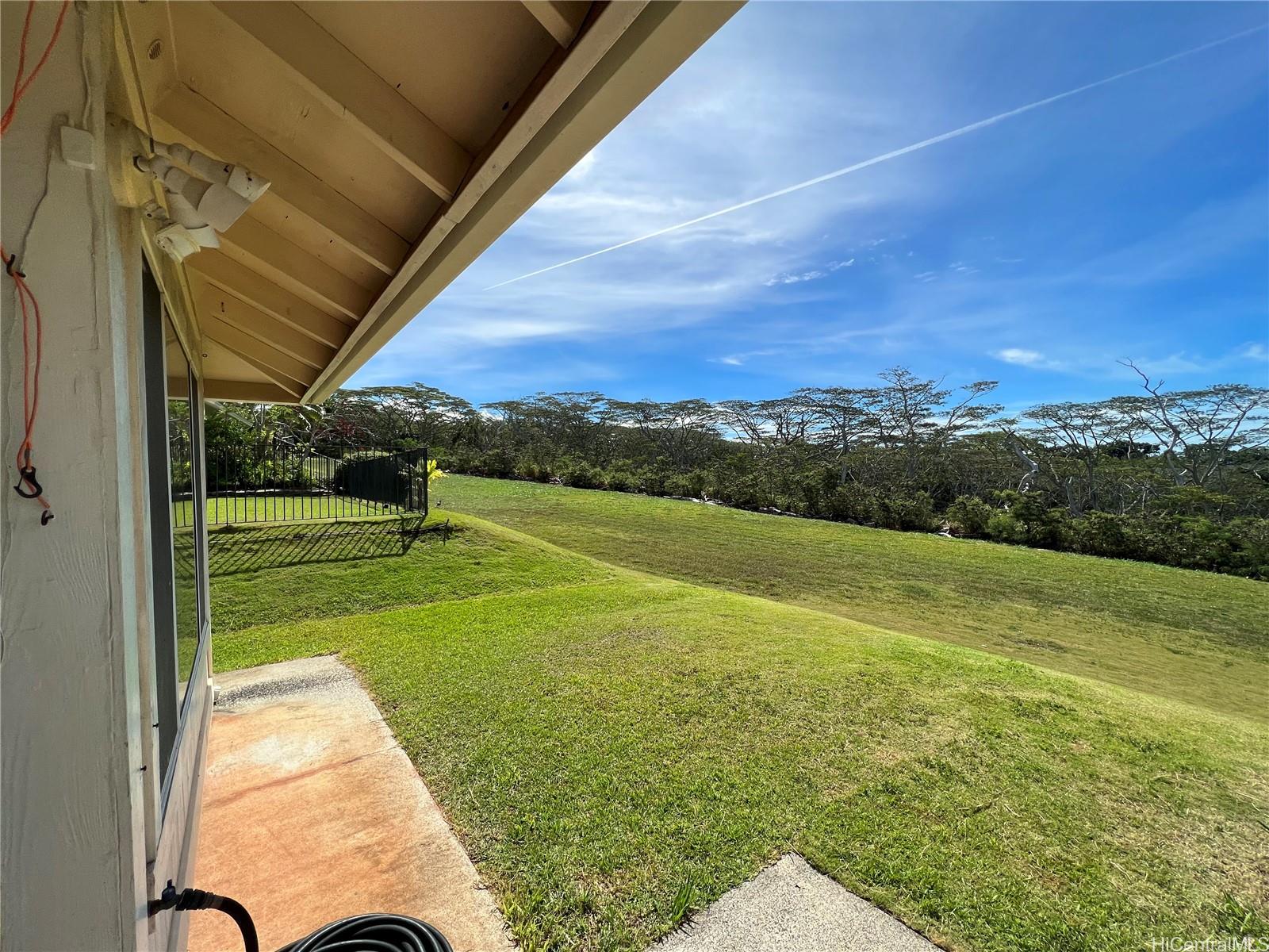 98-1961 Kaahumanu St Aiea - Rental - photo 11 of 16