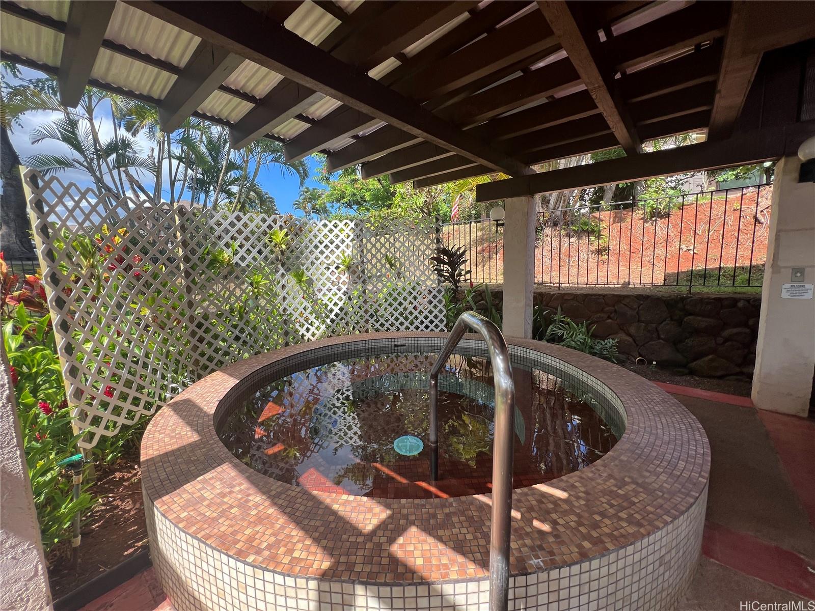 98-1961 Kaahumanu St Aiea - Rental - photo 15 of 16