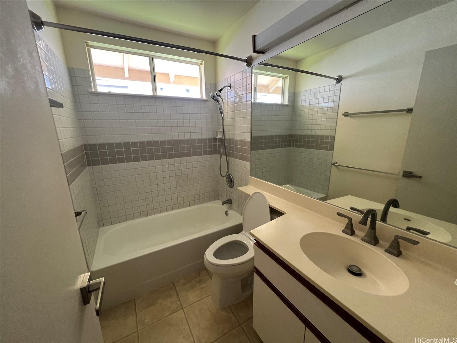 98-1961 Kaahumanu St Aiea - Rental - photo 6 of 16