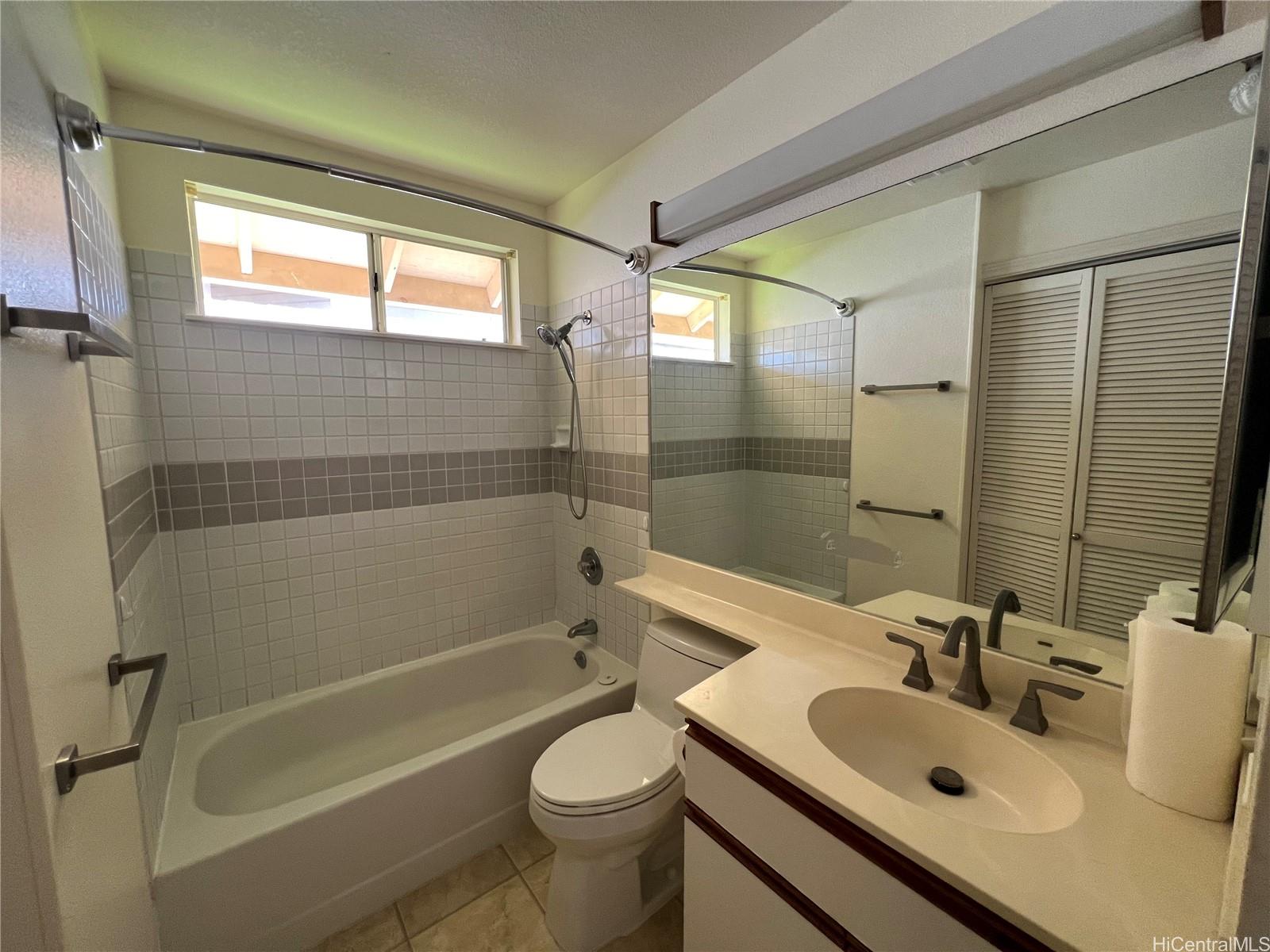 98-1961 Kaahumanu St Aiea - Rental - photo 8 of 16