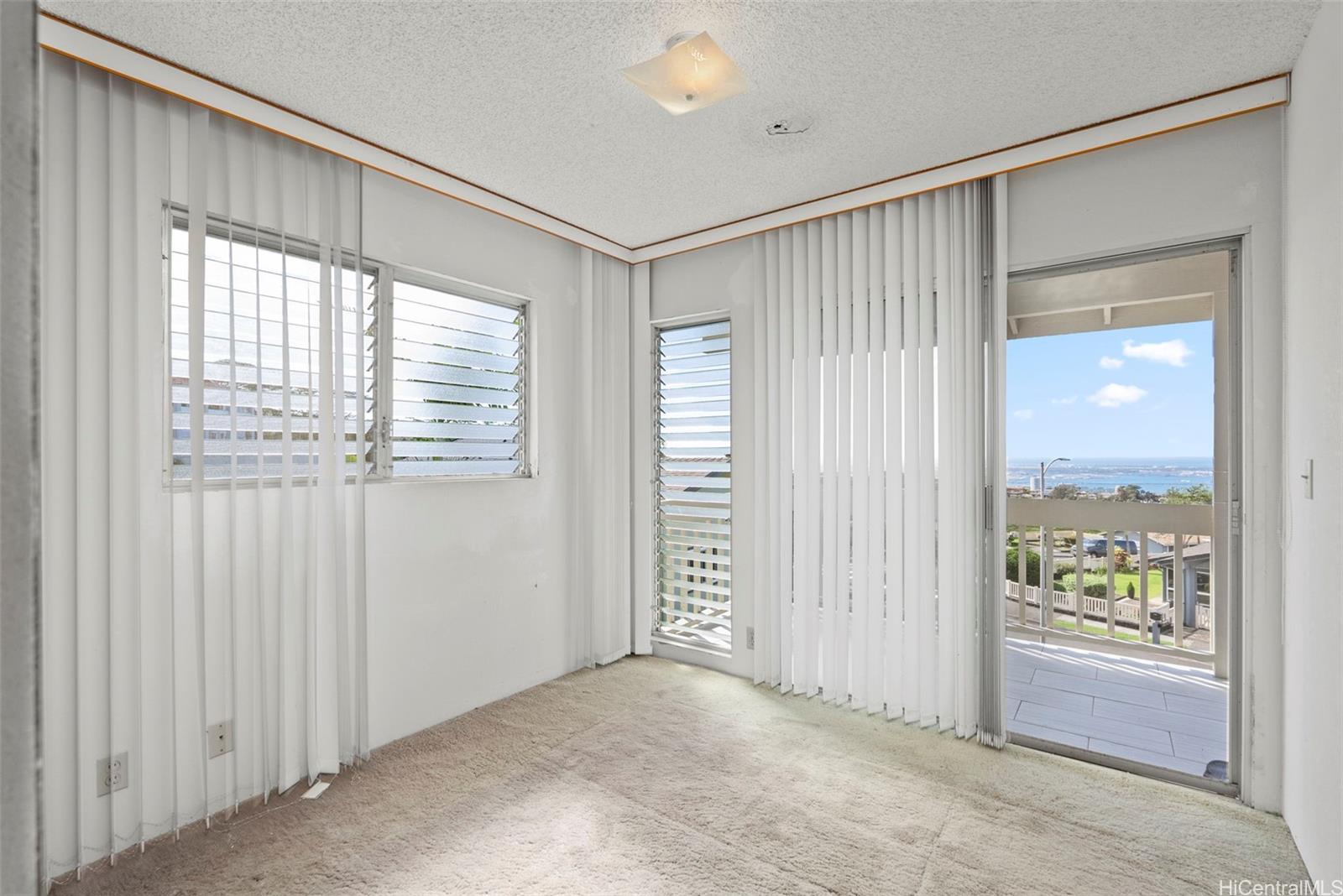 98-2026  Hapaki Street Newtown, PearlCity home - photo 17 of 25