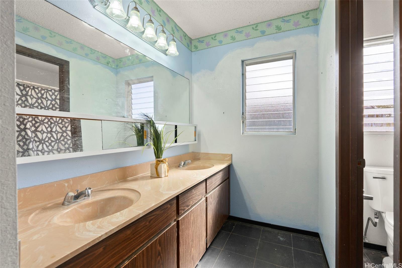 98-2026  Hapaki Street Newtown, PearlCity home - photo 20 of 25