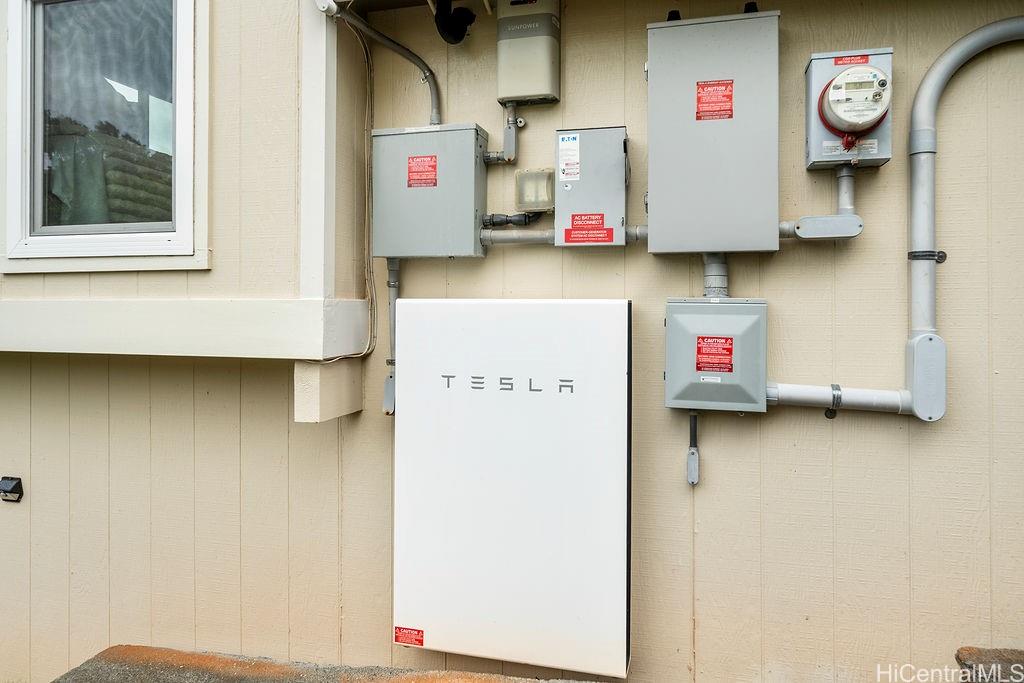 98-2033  Pahiolo Street Newtown, PearlCity home - photo 19 of 25