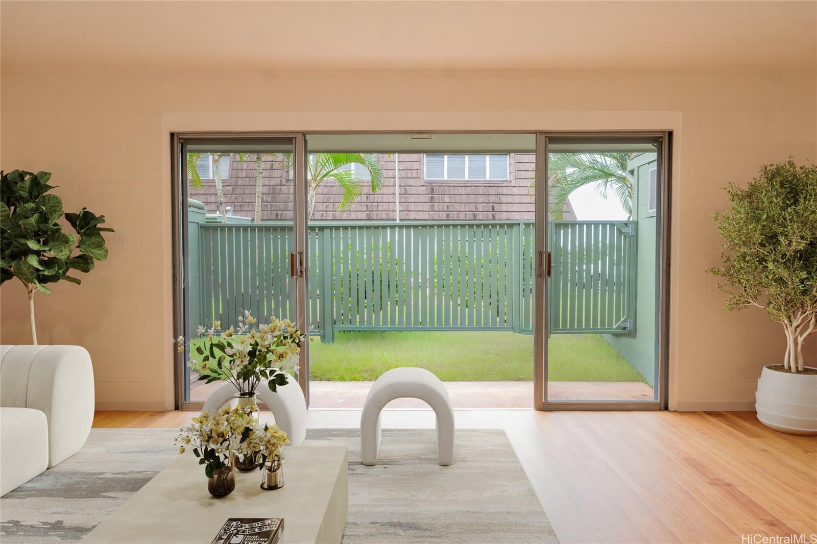 98-264 Ualo Street townhouse # M3, Aiea, Hawaii - photo 2 of 22