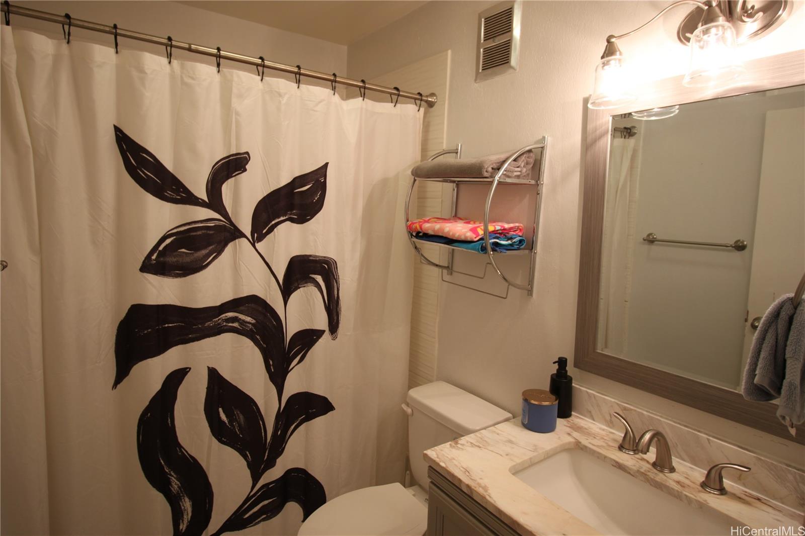 98-271 Kaonohi Street townhouse # H2, Aiea, Hawaii - photo 13 of 25