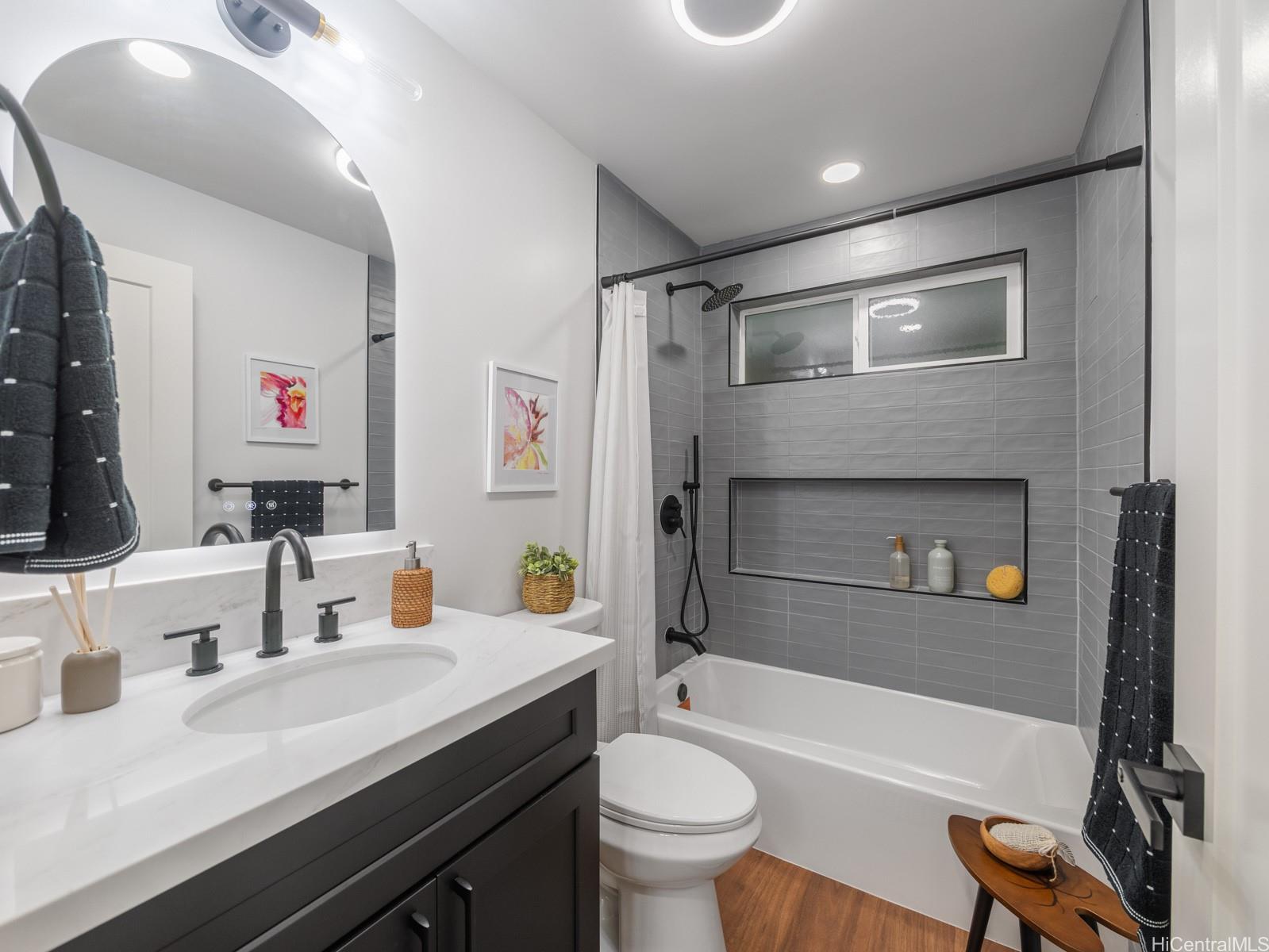 98-285  Hale Momi Place Pearlridge, PearlCity home - photo 10 of 25