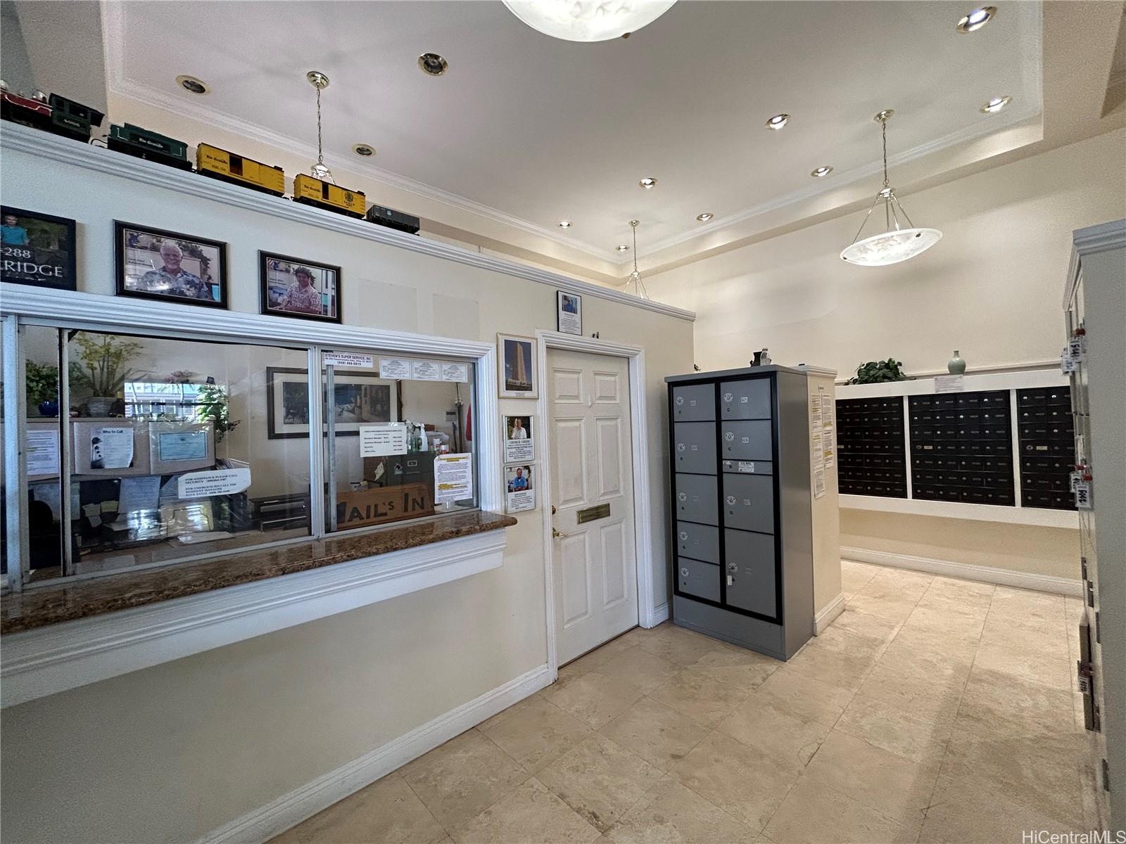 Pearlridge Square condo # 2604, Aiea, Hawaii - photo 11 of 13