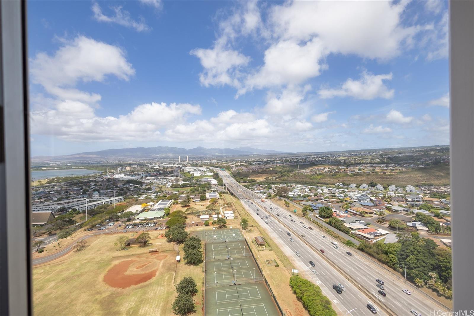 Pearlridge Square condo # 3102, Aiea, Hawaii - photo 16 of 25