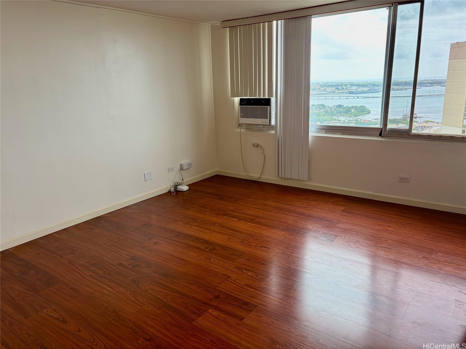 98-288 Kaonohi St Aiea - Rental - photo 4 of 11